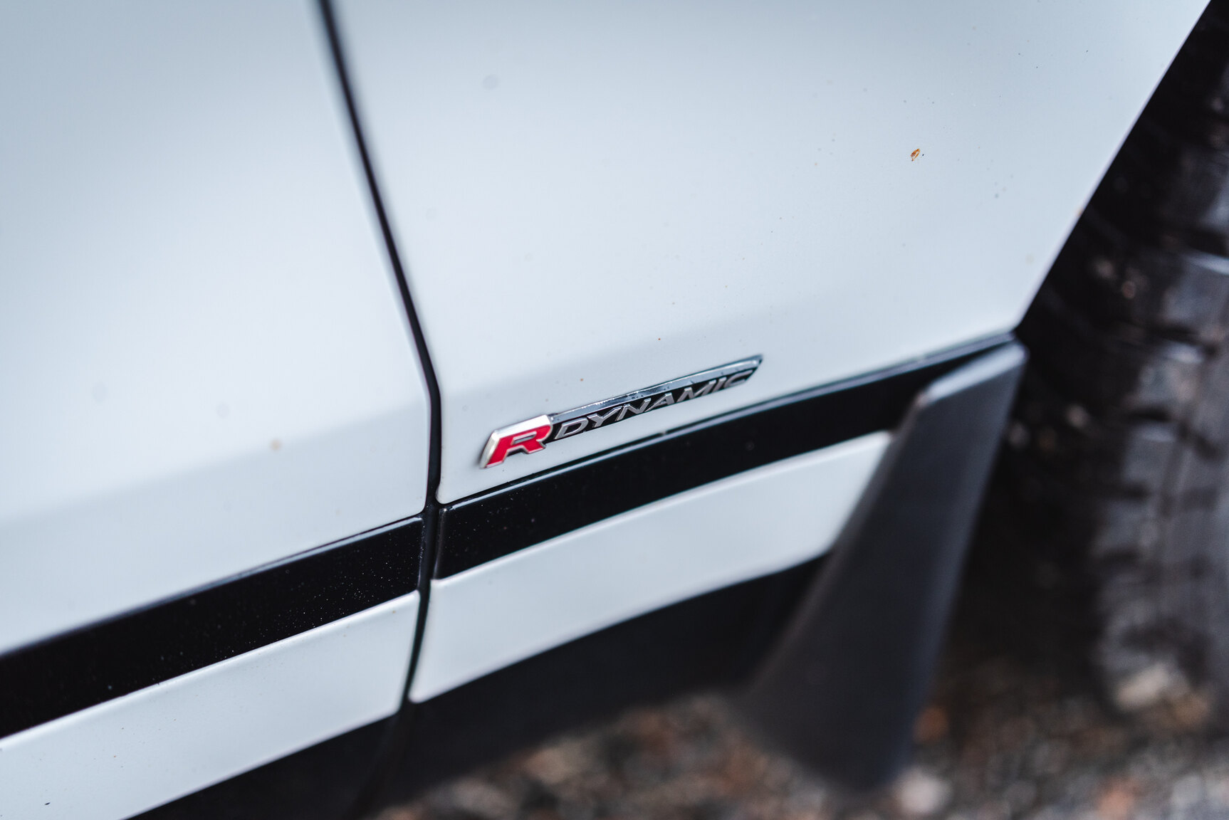 Exterior image of 2018 Range Rover Velar D300 AWD HSE