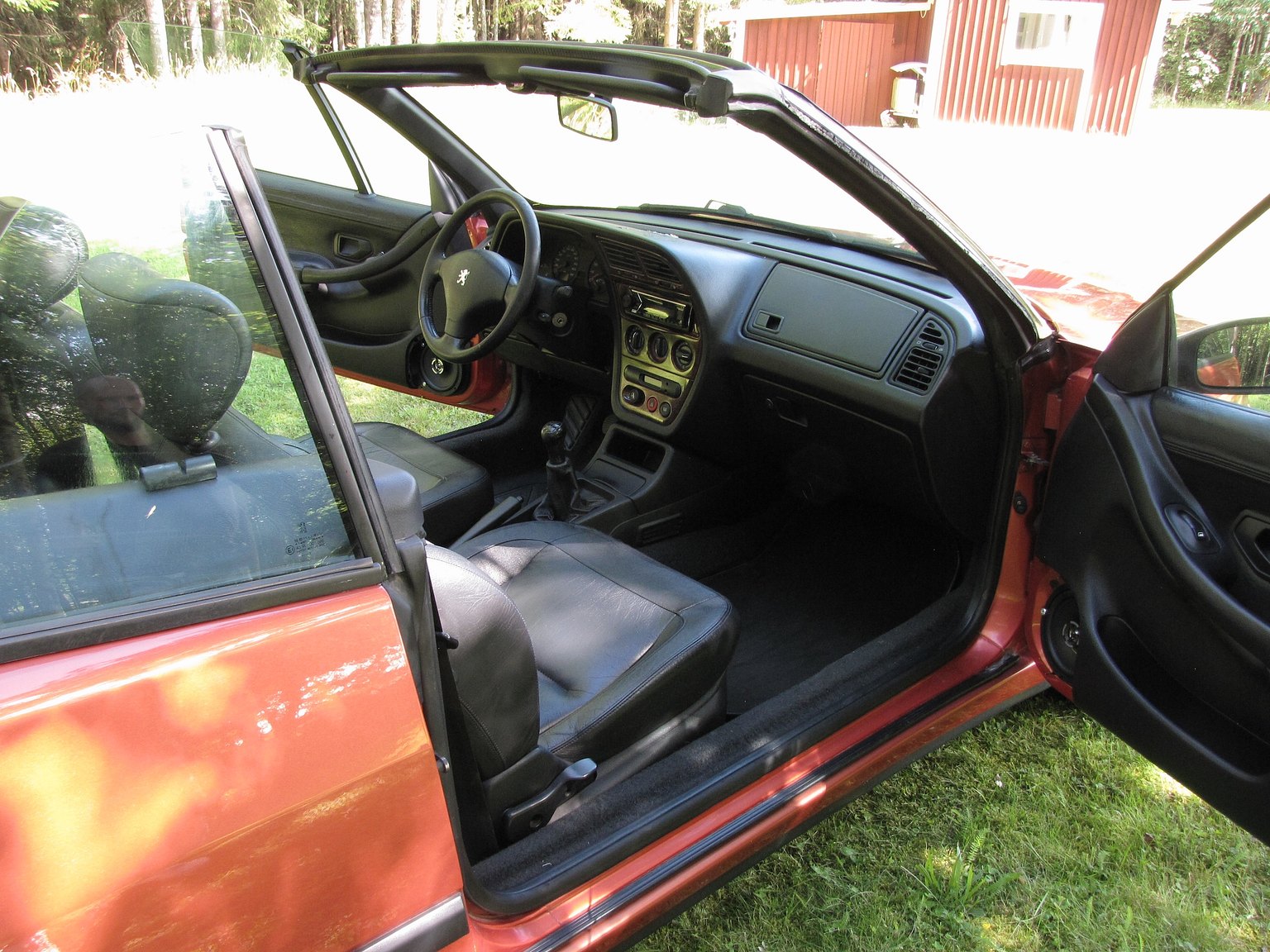 Interior image of 1999 Peugeot 306 Cabriolet 2.0 Manuell