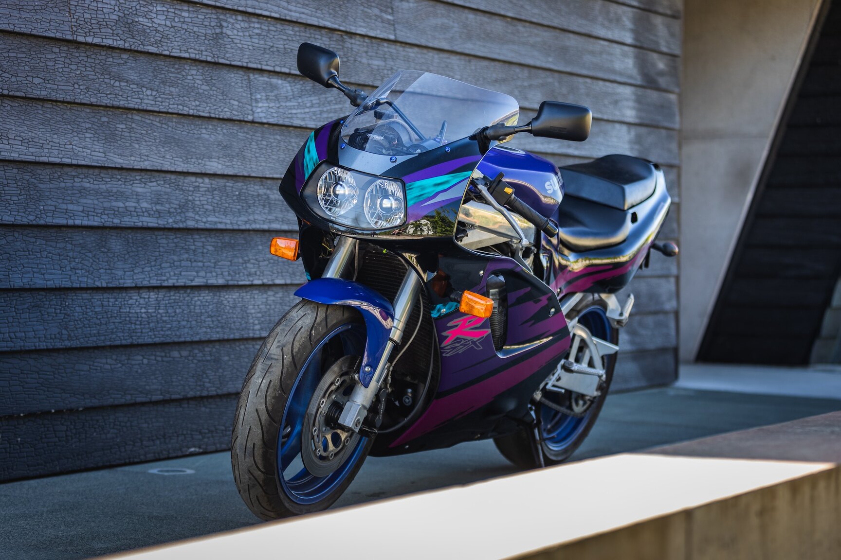 Exterior image of 1994 Suzuki GSX-R750
