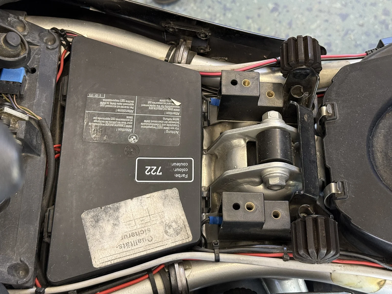 Exterior image of 1999 BMW Motorrad R 1100 R (77)