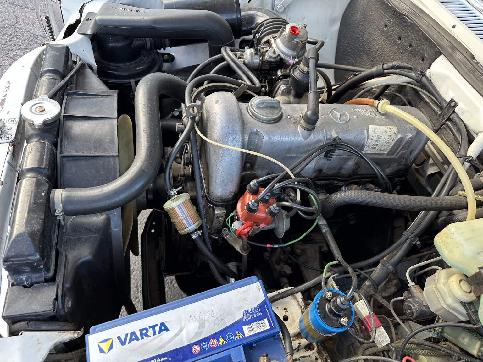 Image of 1975 Mercedes Benz 200 mechanics