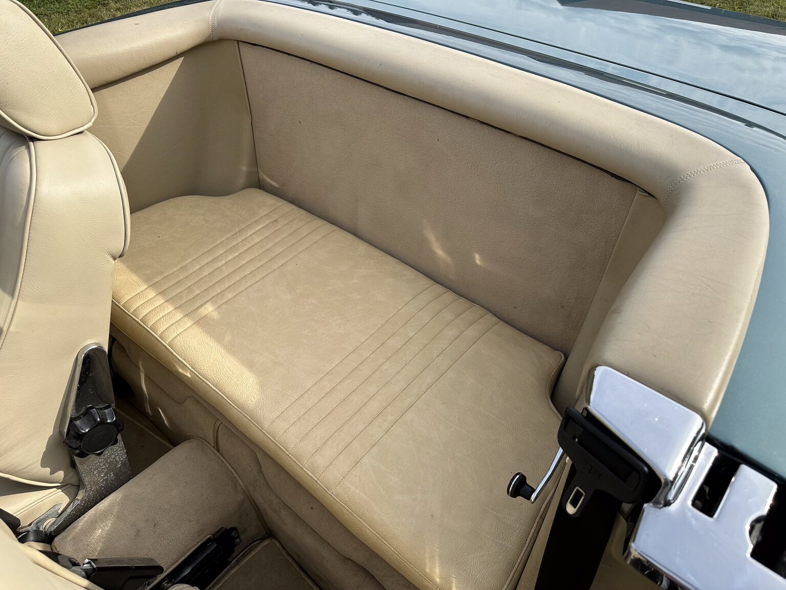 Interiörbild 1985 Mercedes-Benz 380 SL