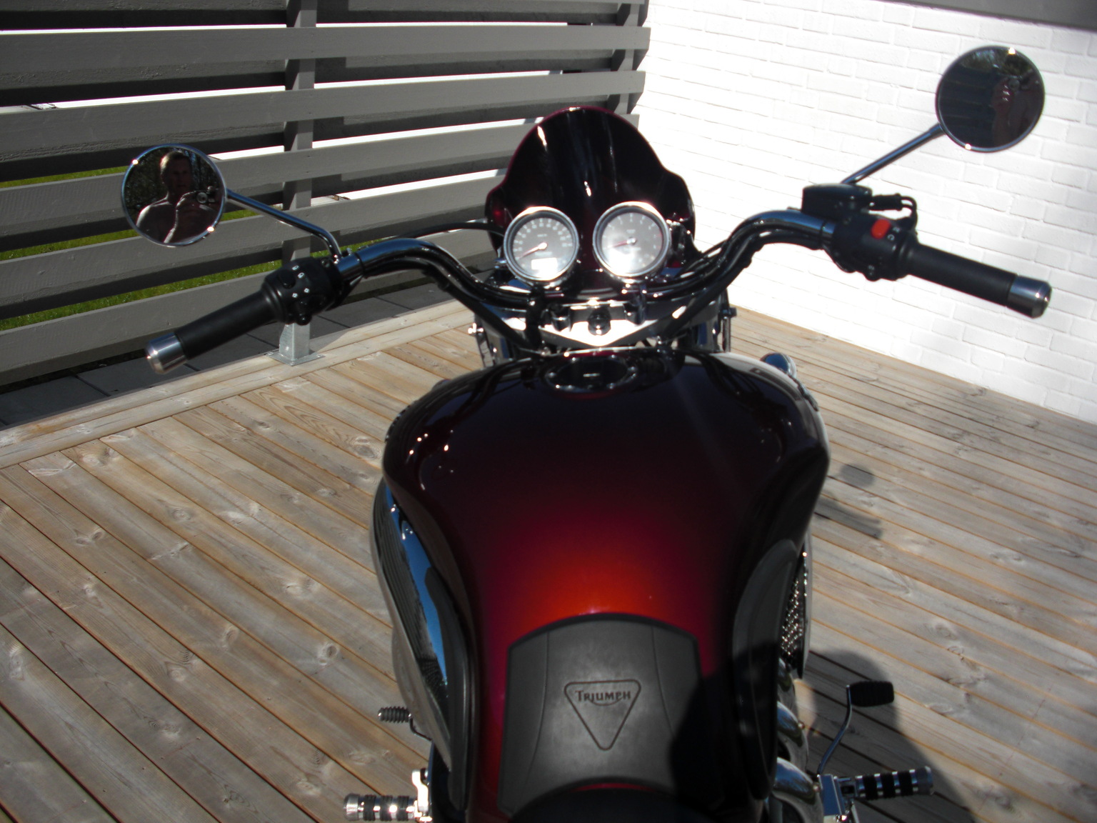 Exteriörbild på 2008 Triumph Rocket