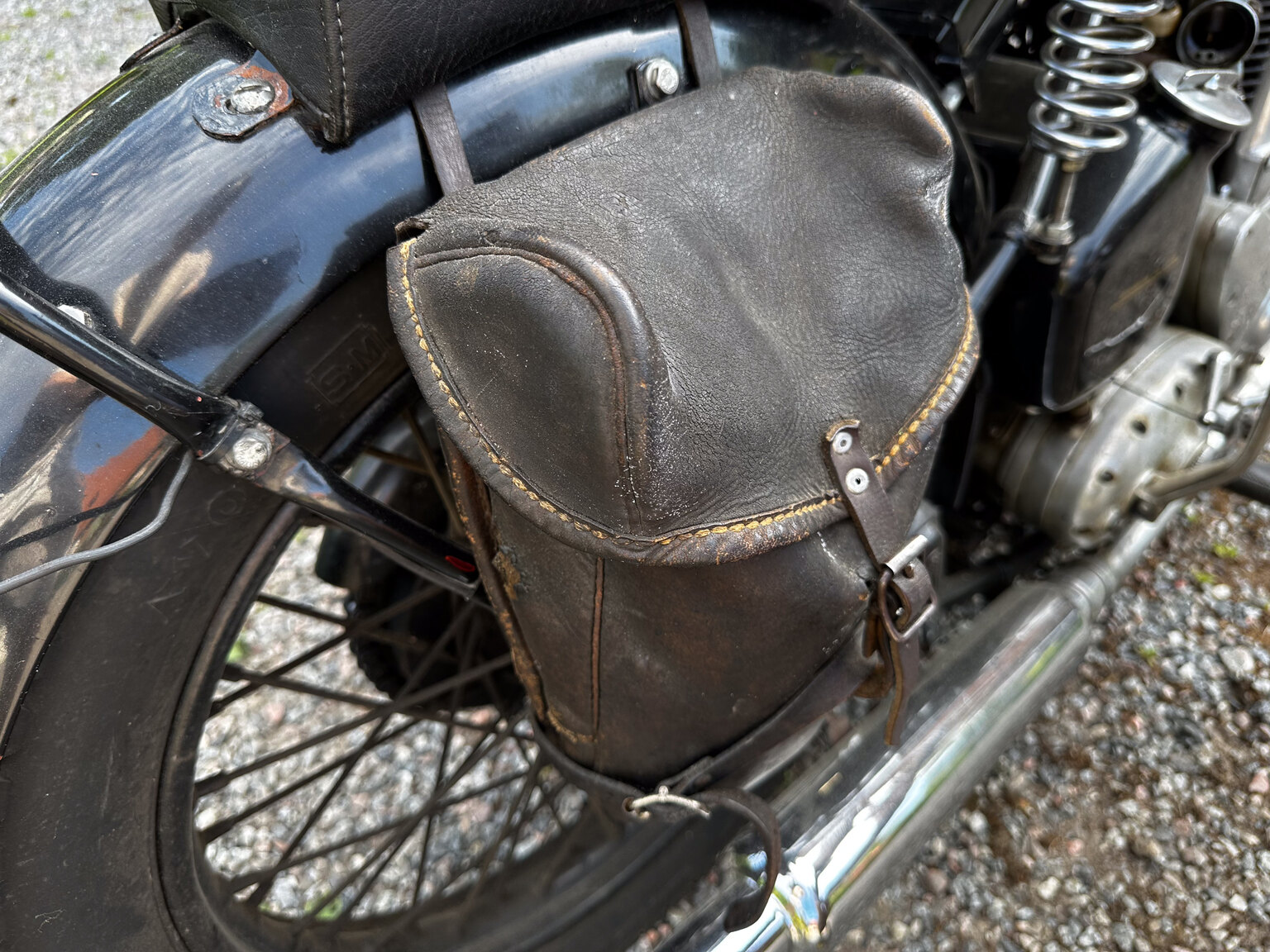 Exteriörbild på 1943 BSA 500