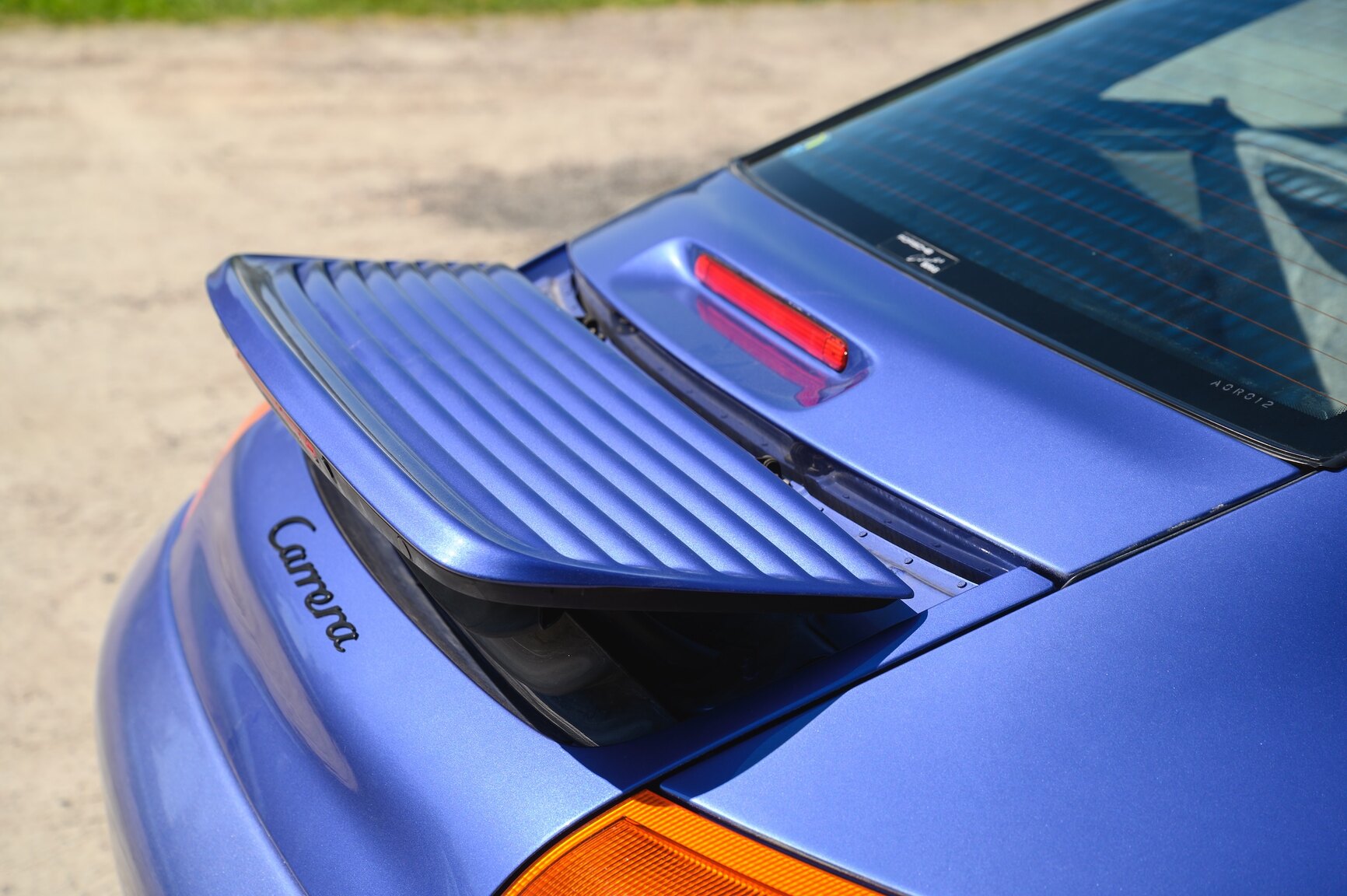 Exterior image of 1998 Porsche 911 Carrera Tiptronic (29)