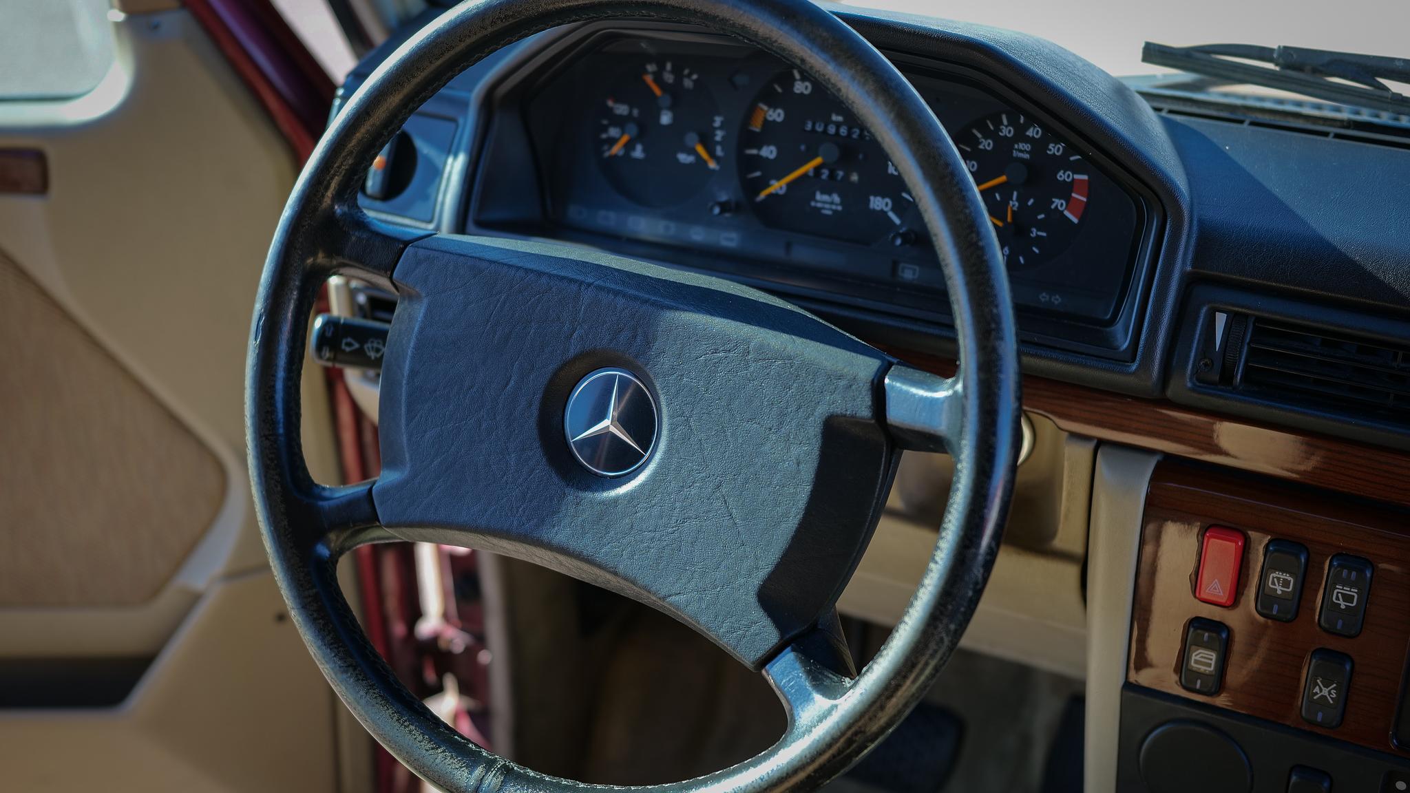 Interiörbild 1991 Mercedes-Benz G 230