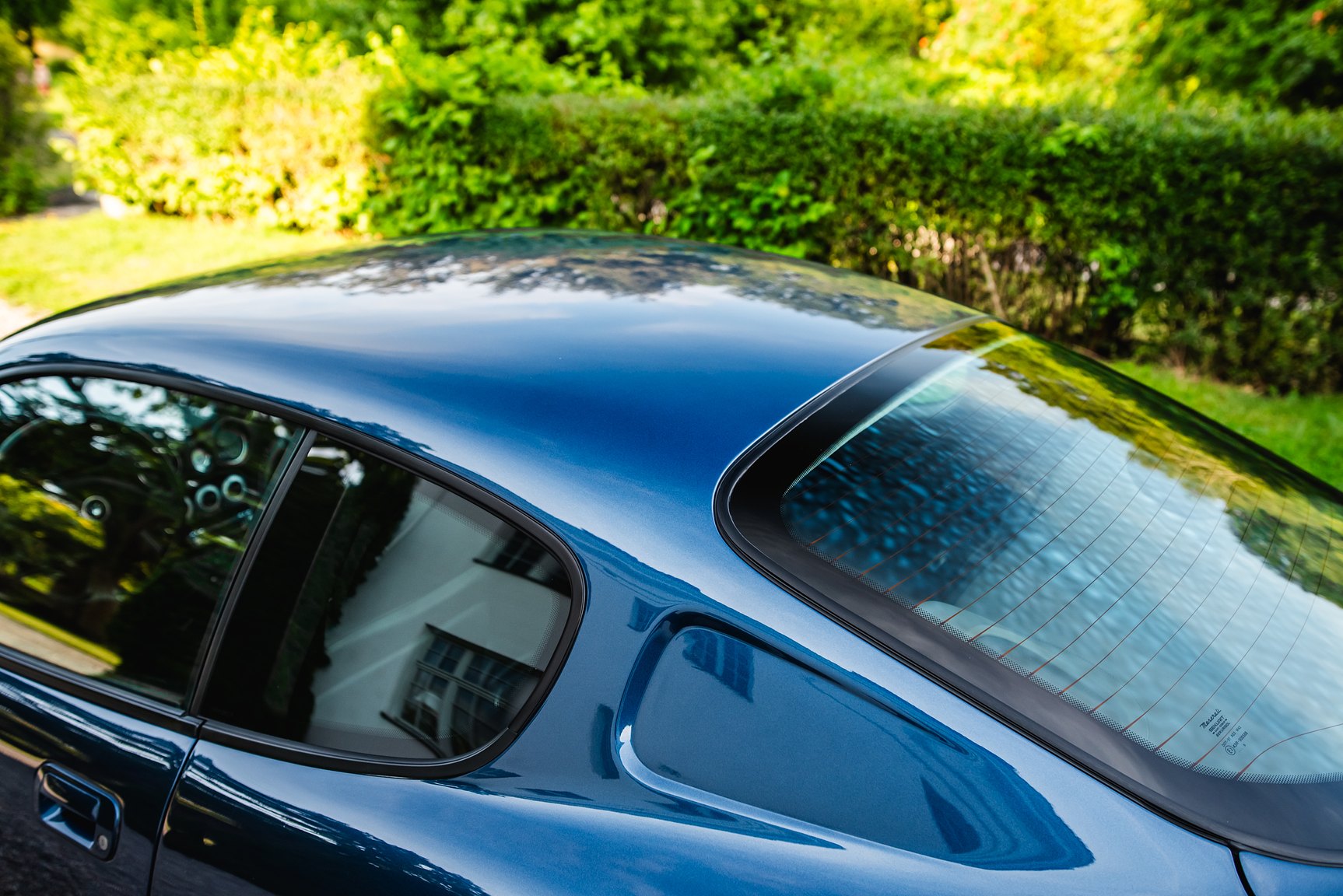 Exterior image of 2000 Maserati 3200 GT