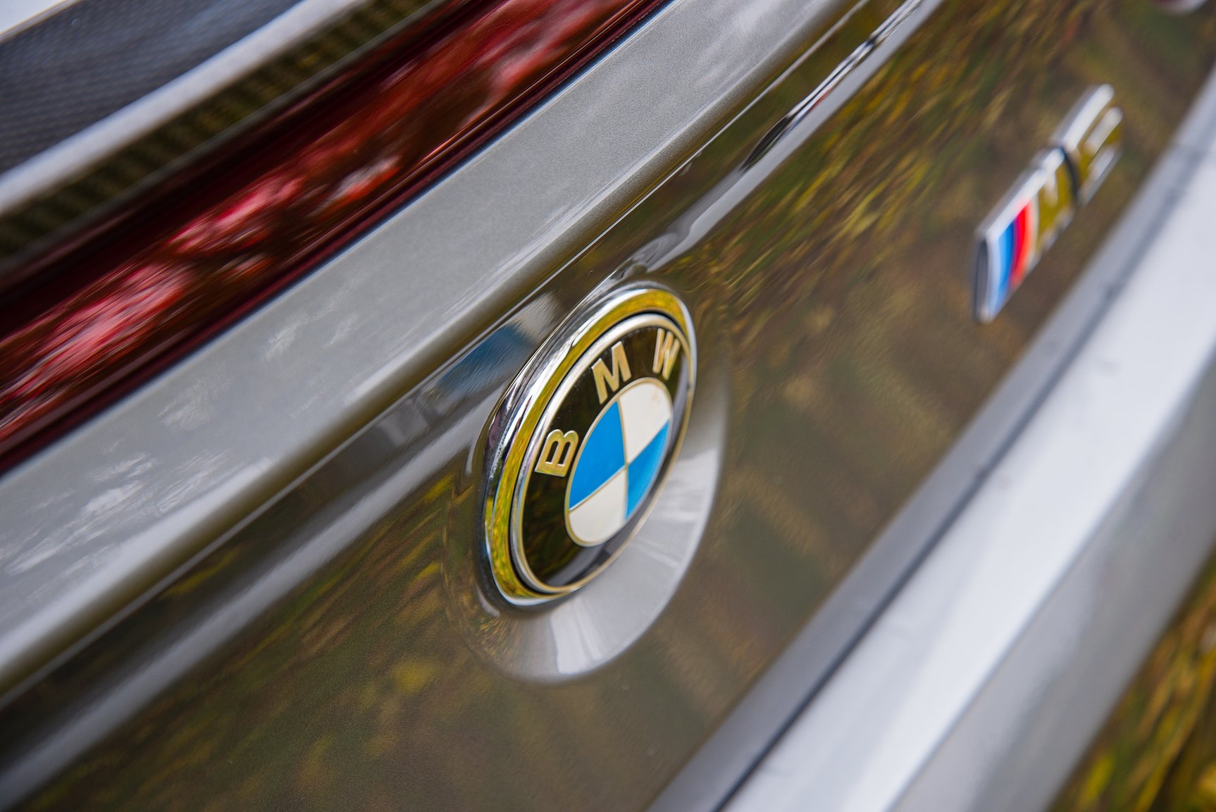 Exterior image of 2014 BMW M6C