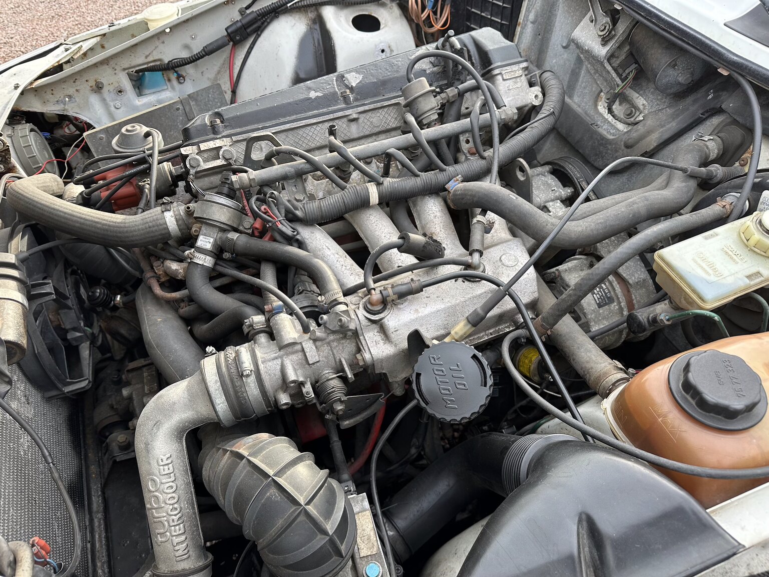Image of 1991 Saab 900 Turbo mechanics