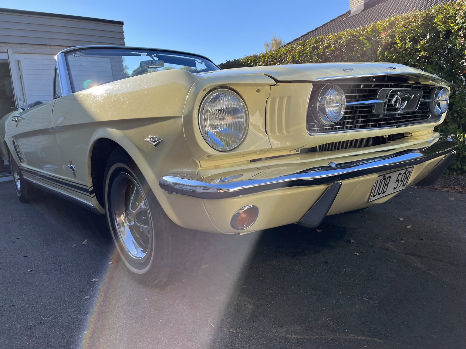 Exterior image of 1966 Ford Mustang Cabriolet 289cui