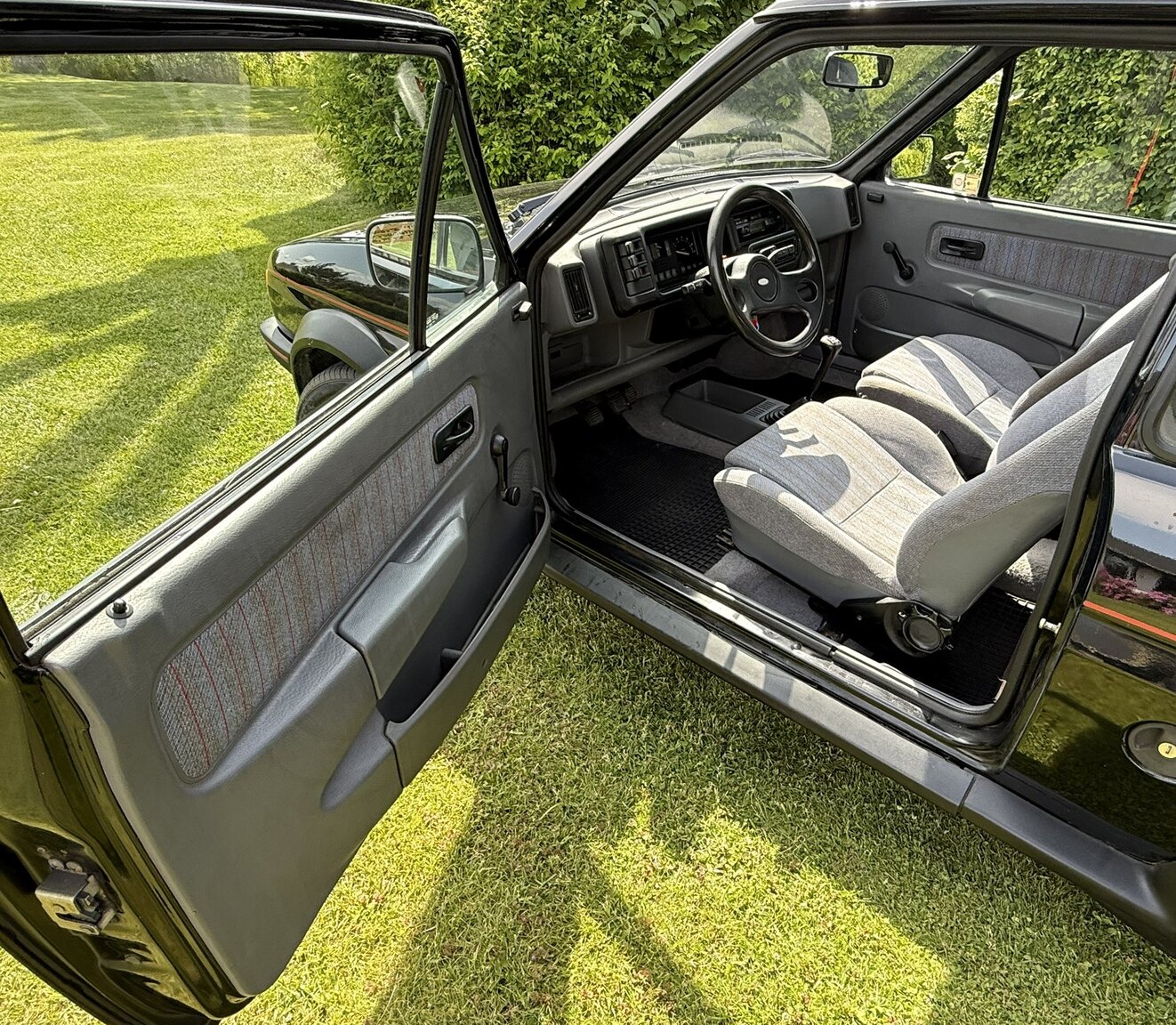 Interiörbild 1988 Ford Fiesta XR2