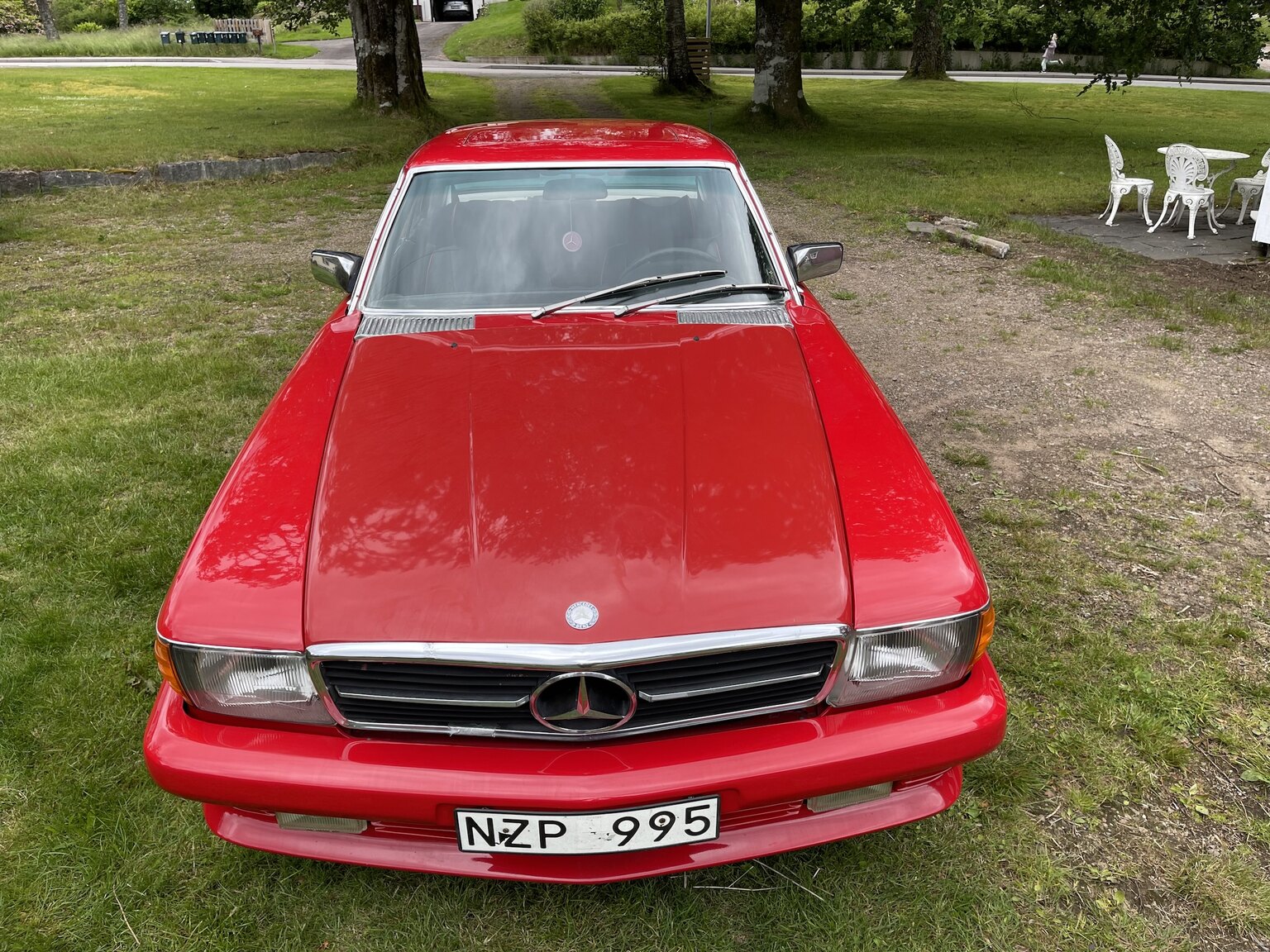 Exteriörbild på 1973 Mercedes 350 SLC