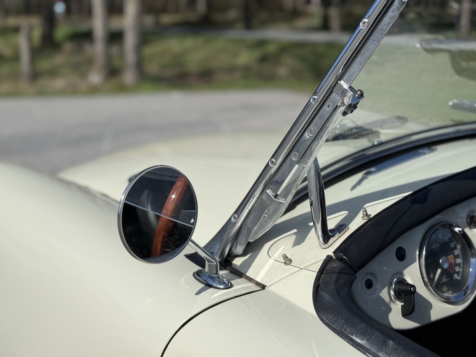 Exteriörbild på 1959 MG MGA 1500