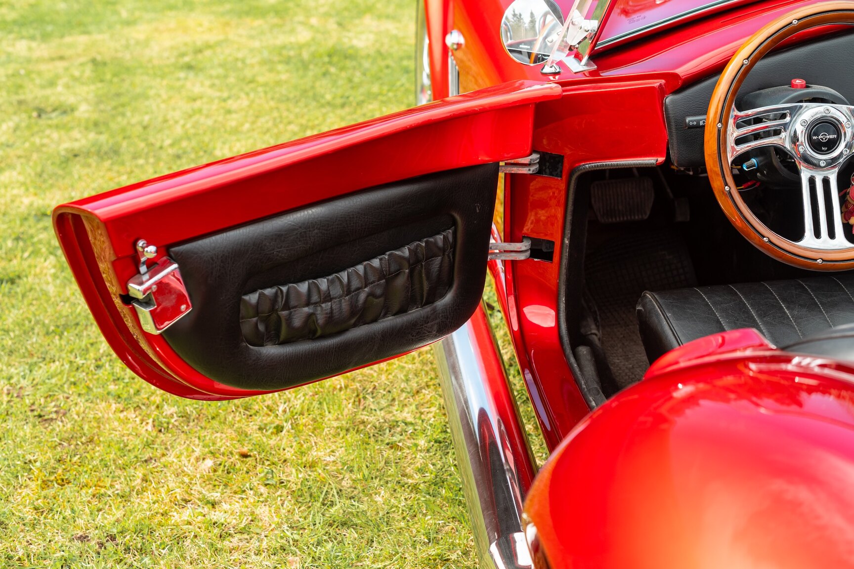 Interior image of 2011 AC Cobra Replika