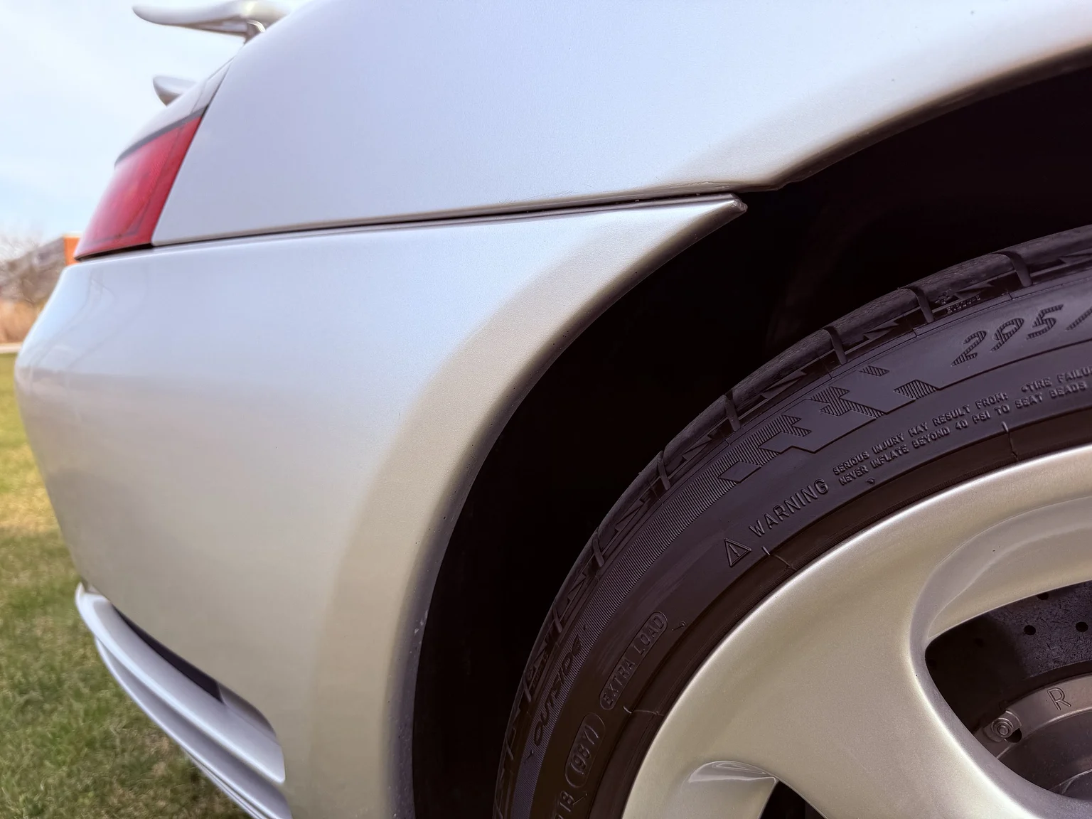 Exterior image of 2005 Porsche 996 Turbo S (61)