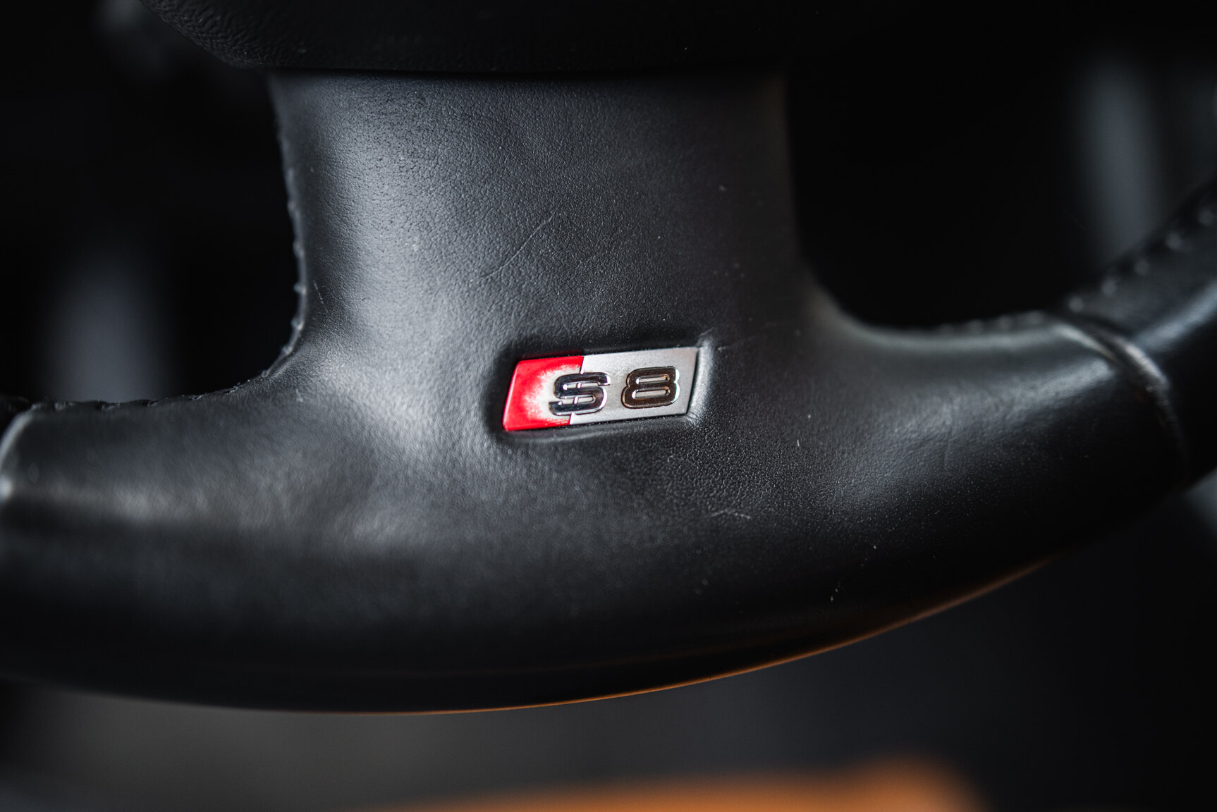 Interior image of 2009 Audi S8 5.2 V10 FSI Quattro
