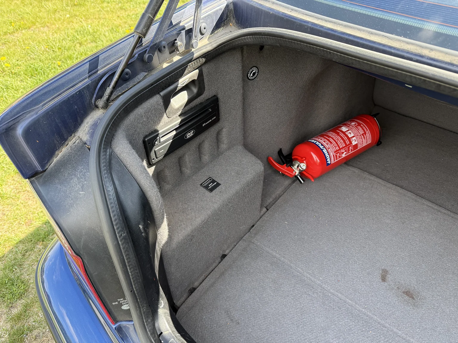Interior image of 2001 BMW M5 E39 LCI (68)