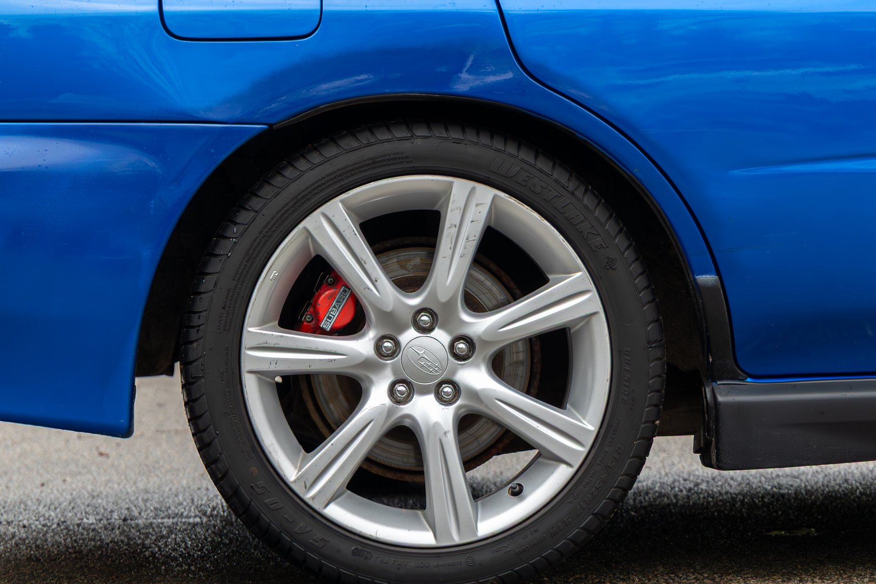 Exteriörbild på 2001 Subaru Impreza 2.0 WRX Turbo 4WD