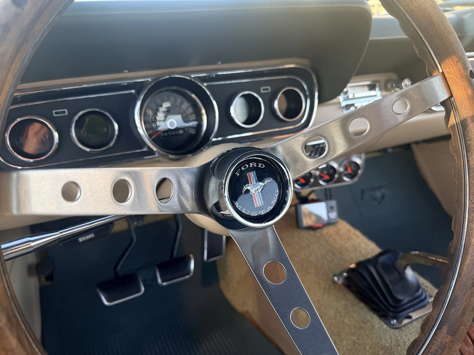 Innenraumfoto von 1966 Ford Mustang HT - Protouring / Supercharged (7)