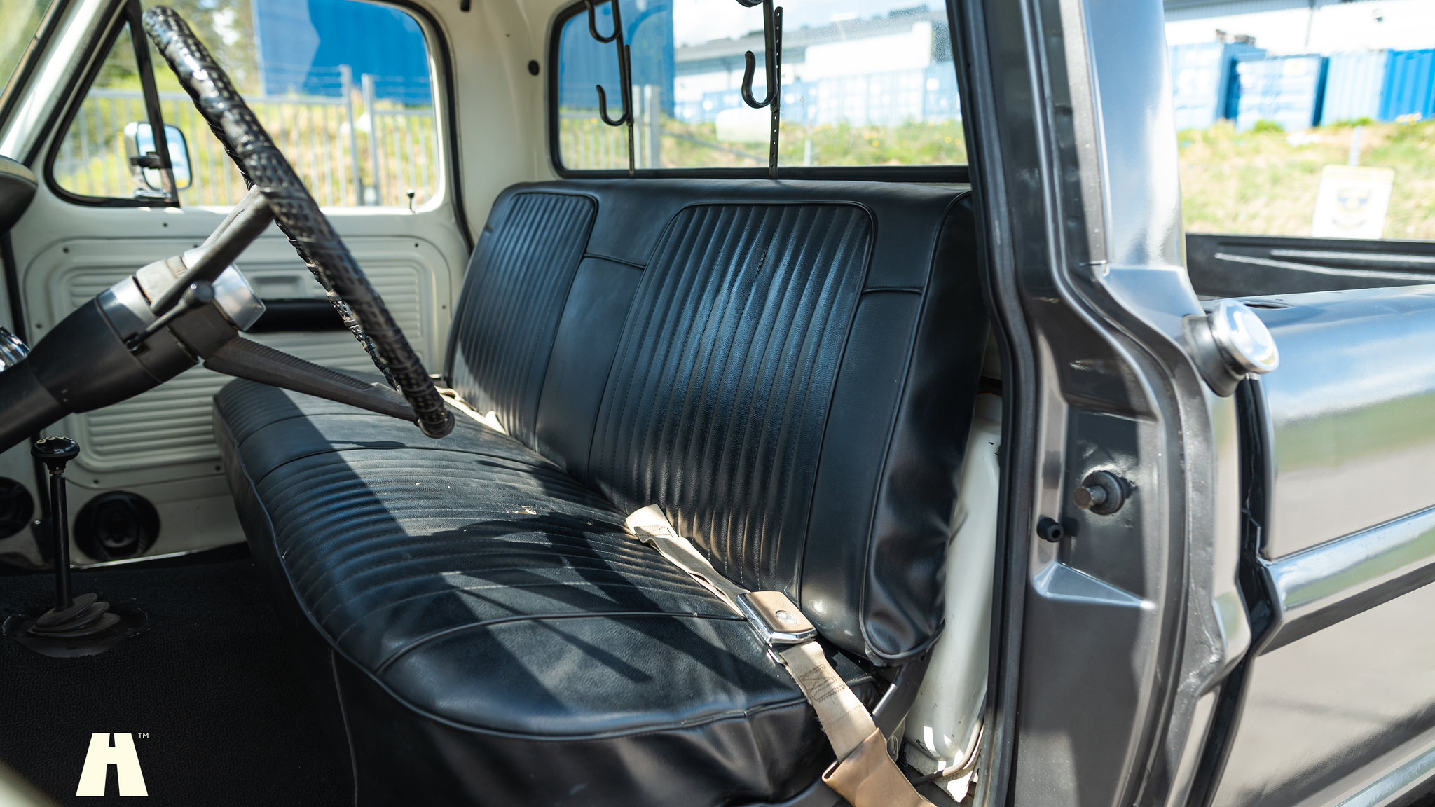 Innenraumfoto von 1969 Ford F100 (4)