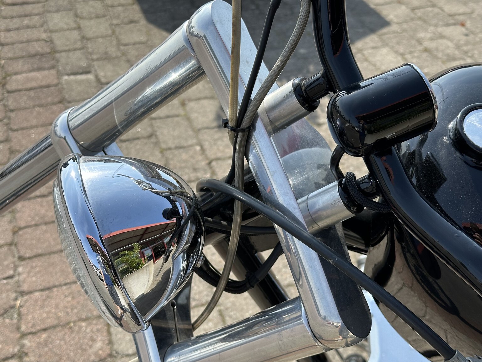 Exteriörbild på 2017 Bandit Custom 