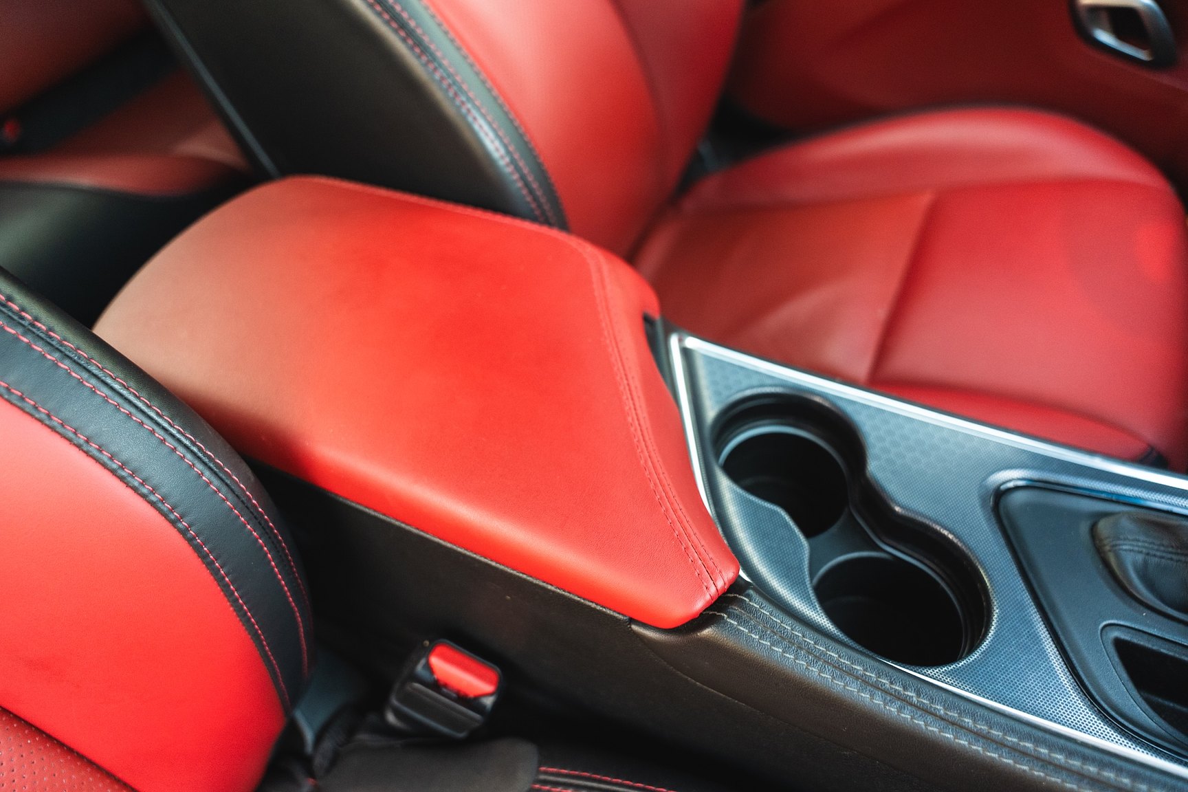 Interior image of 2018 Dodge Challenger R/T 392