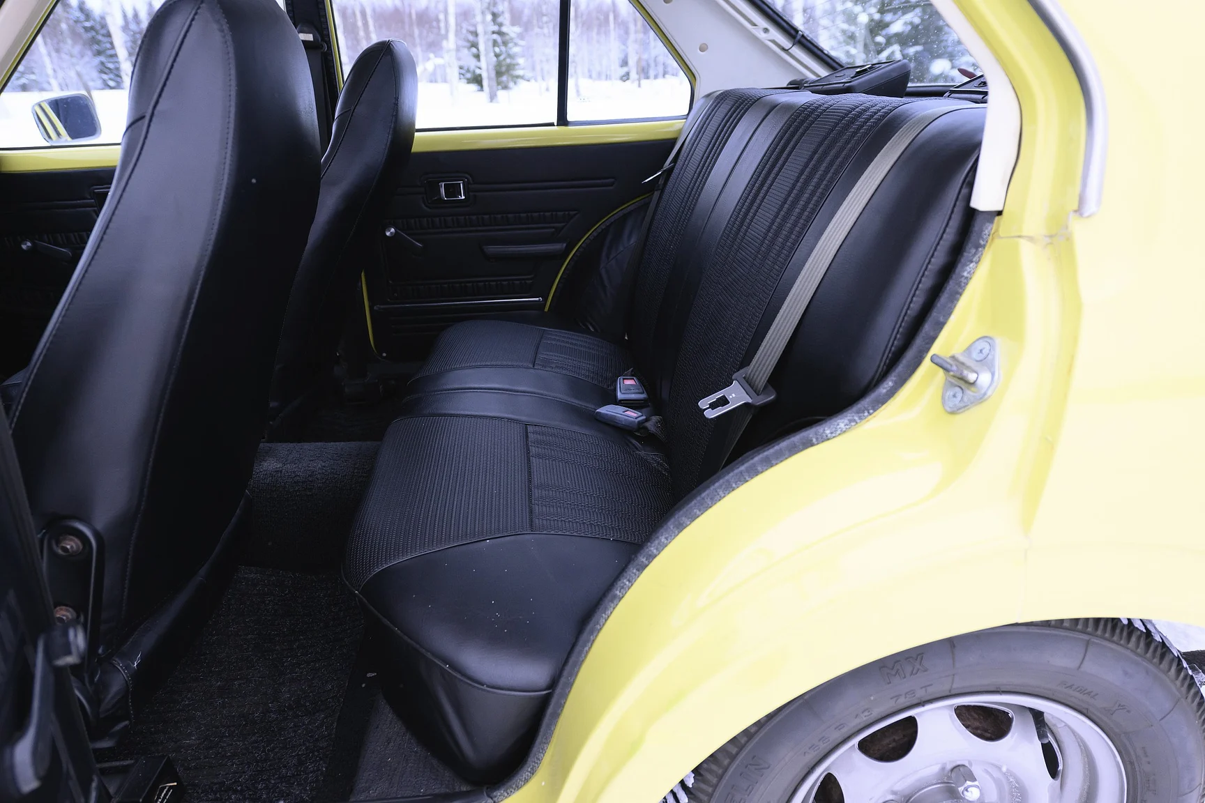 Interiörbild 1975 Toyota Corolla KE30 (10)