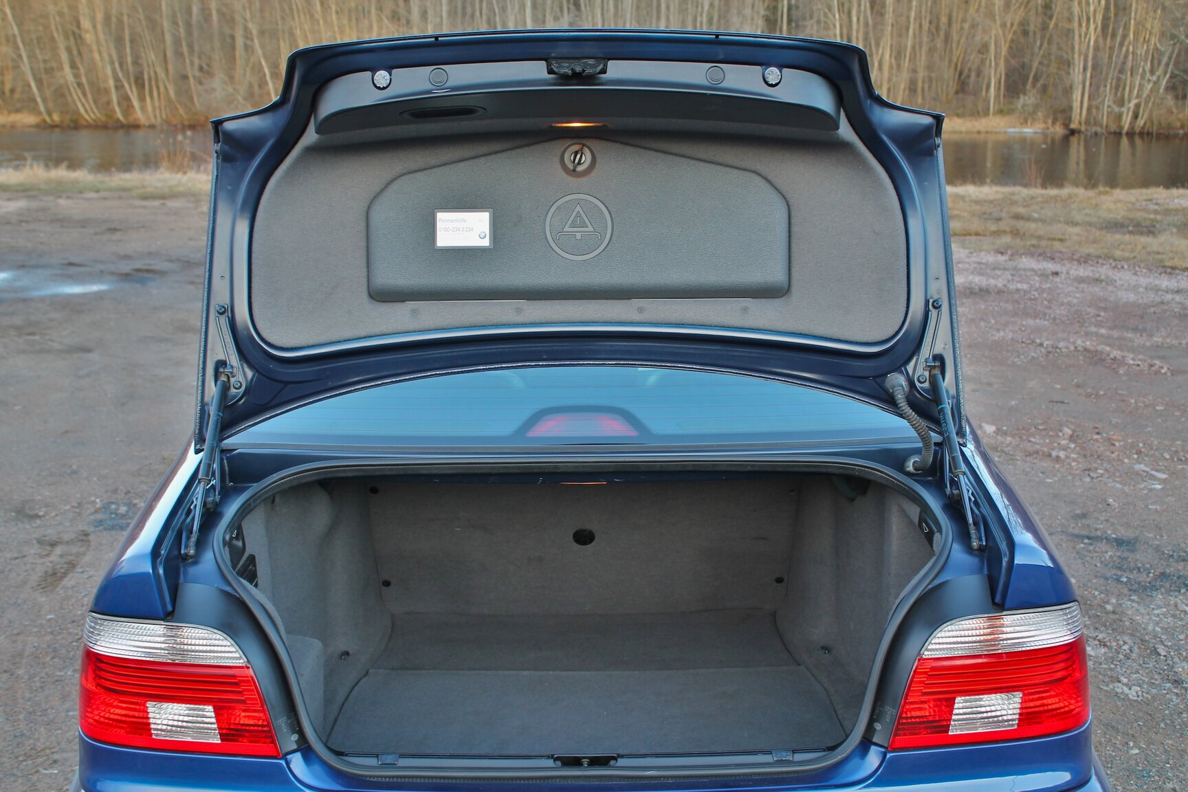 Interiörbild 2003 BMW M5