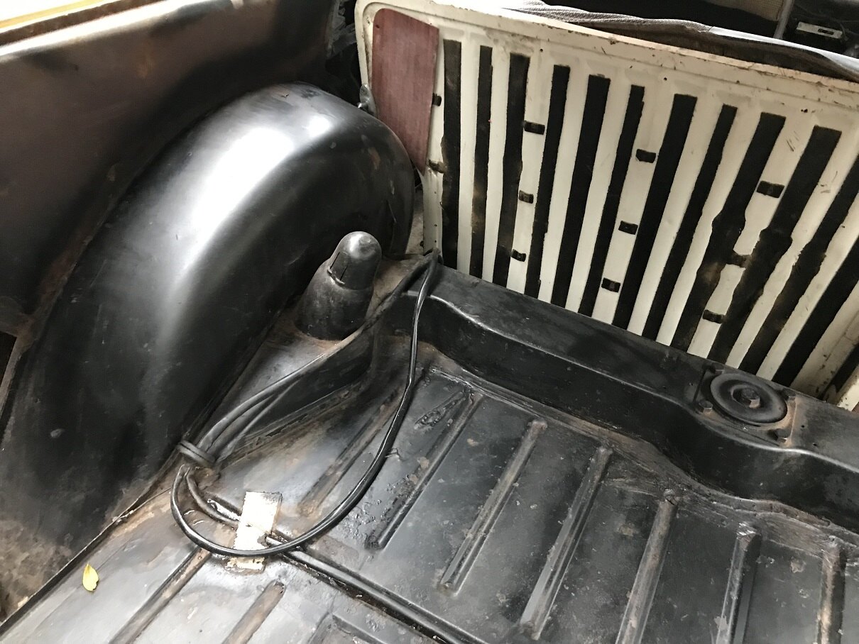 Innenraumfoto von 1965 Mercedes Benz 190 DC Safari