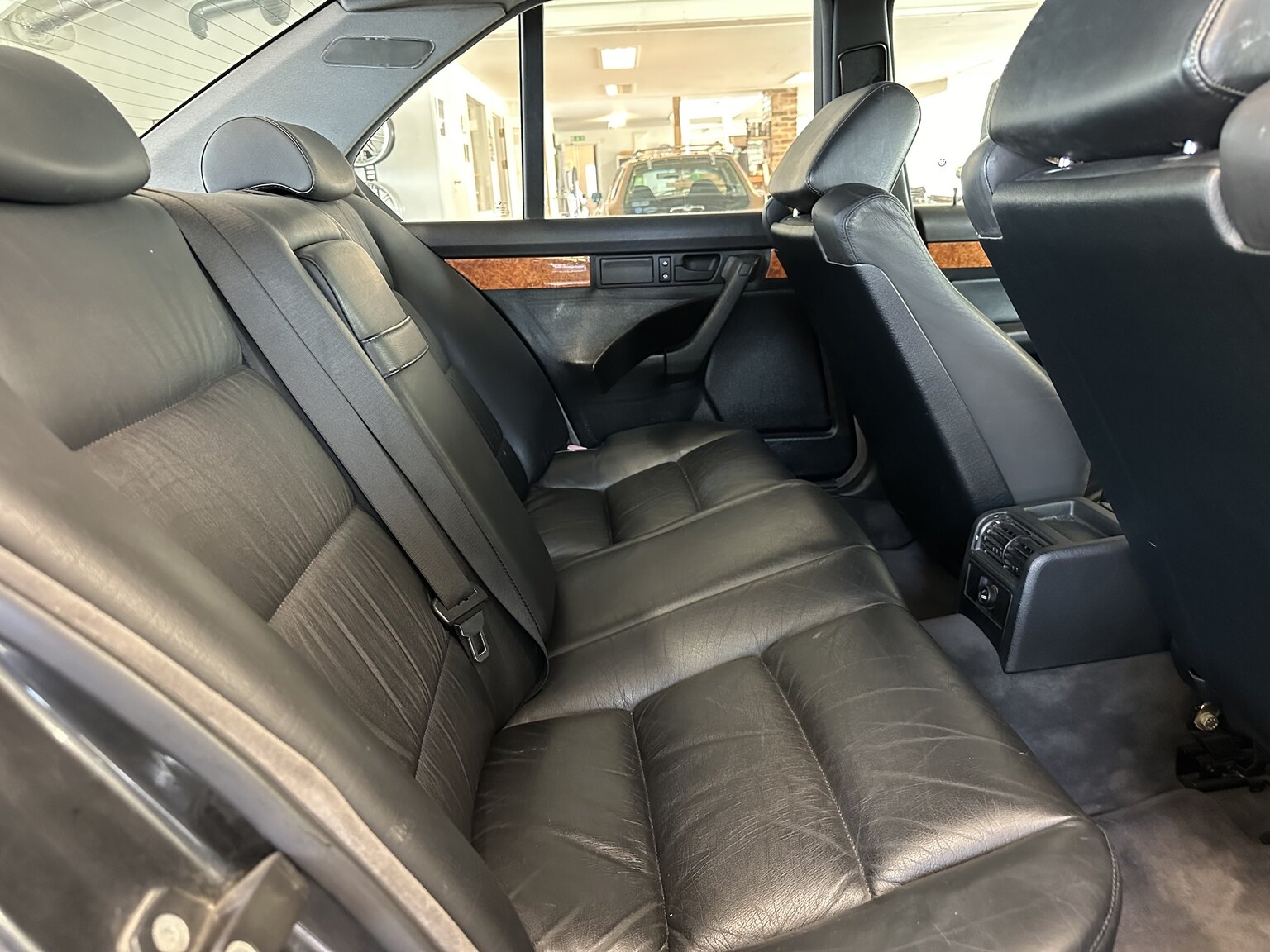 Innenraumfoto von 1991 ALPINA BMW ALPINA B10 BI-TURBO