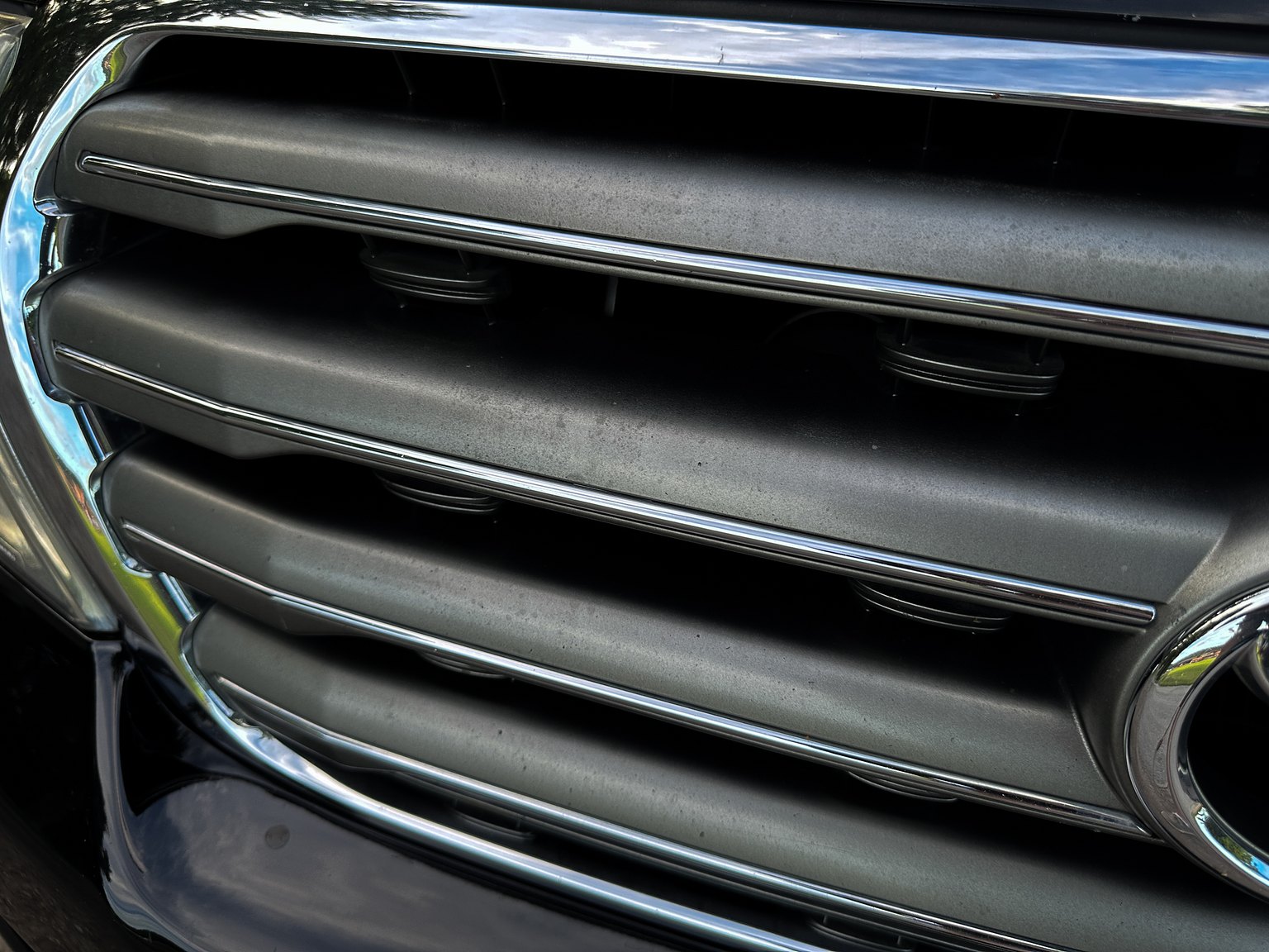 Exterior image of 2008 Toyota Land Cruiser 4.5 4WD V8