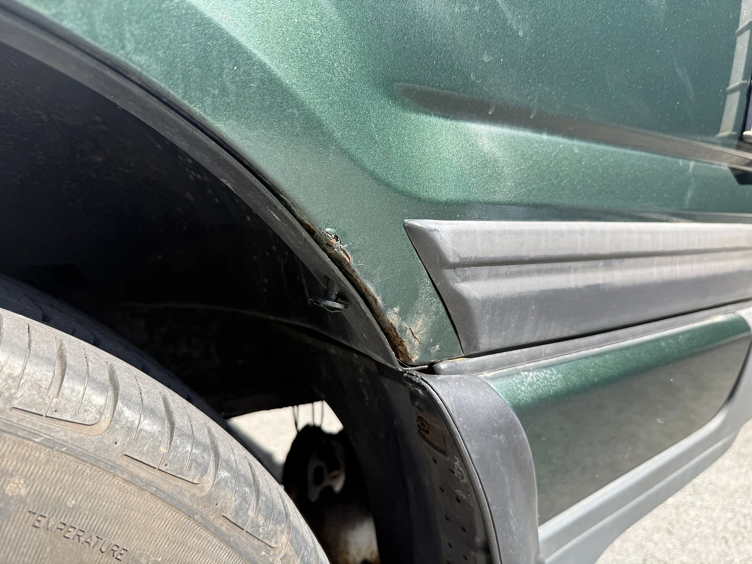 Exterior image of 1998 Land Rover Range Rover P38 (65)