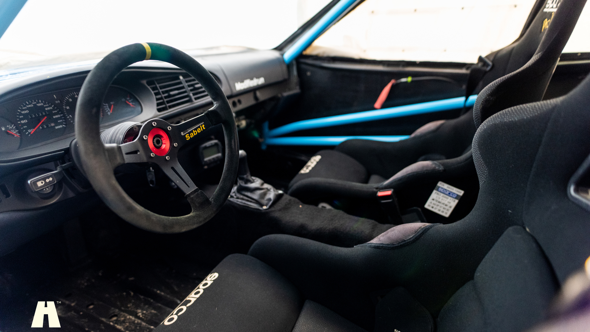 Interior image of 1992 Porsche 968 Trackday