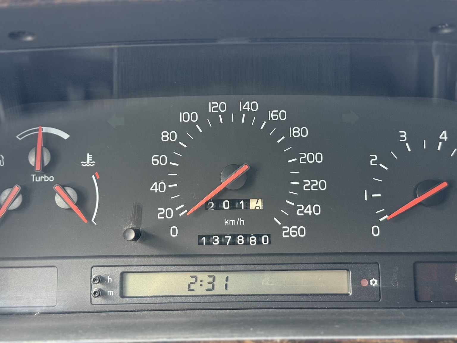 Interior image of 1996 Volvo 850 R "T-Röd"