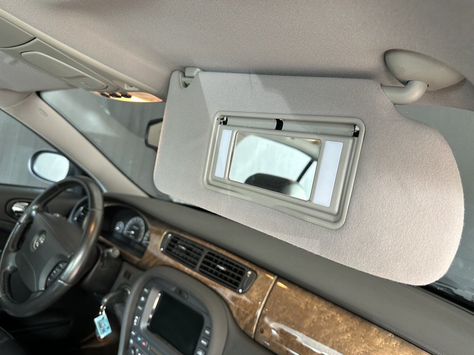 Interior image of 2003 Jaguar S-Type R