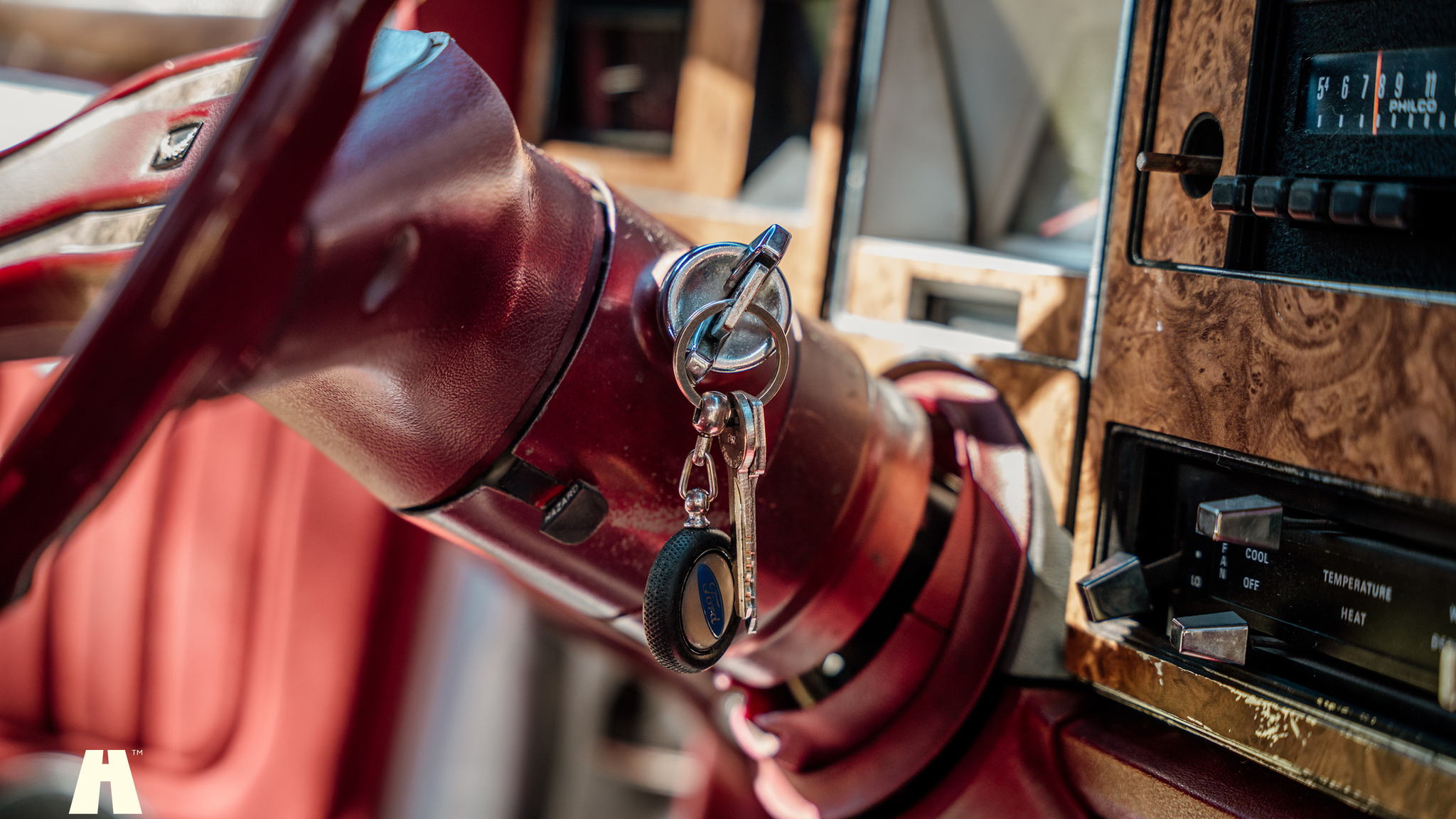 Interior image of 1976 Ford Mercury Monarch Ghia (14)