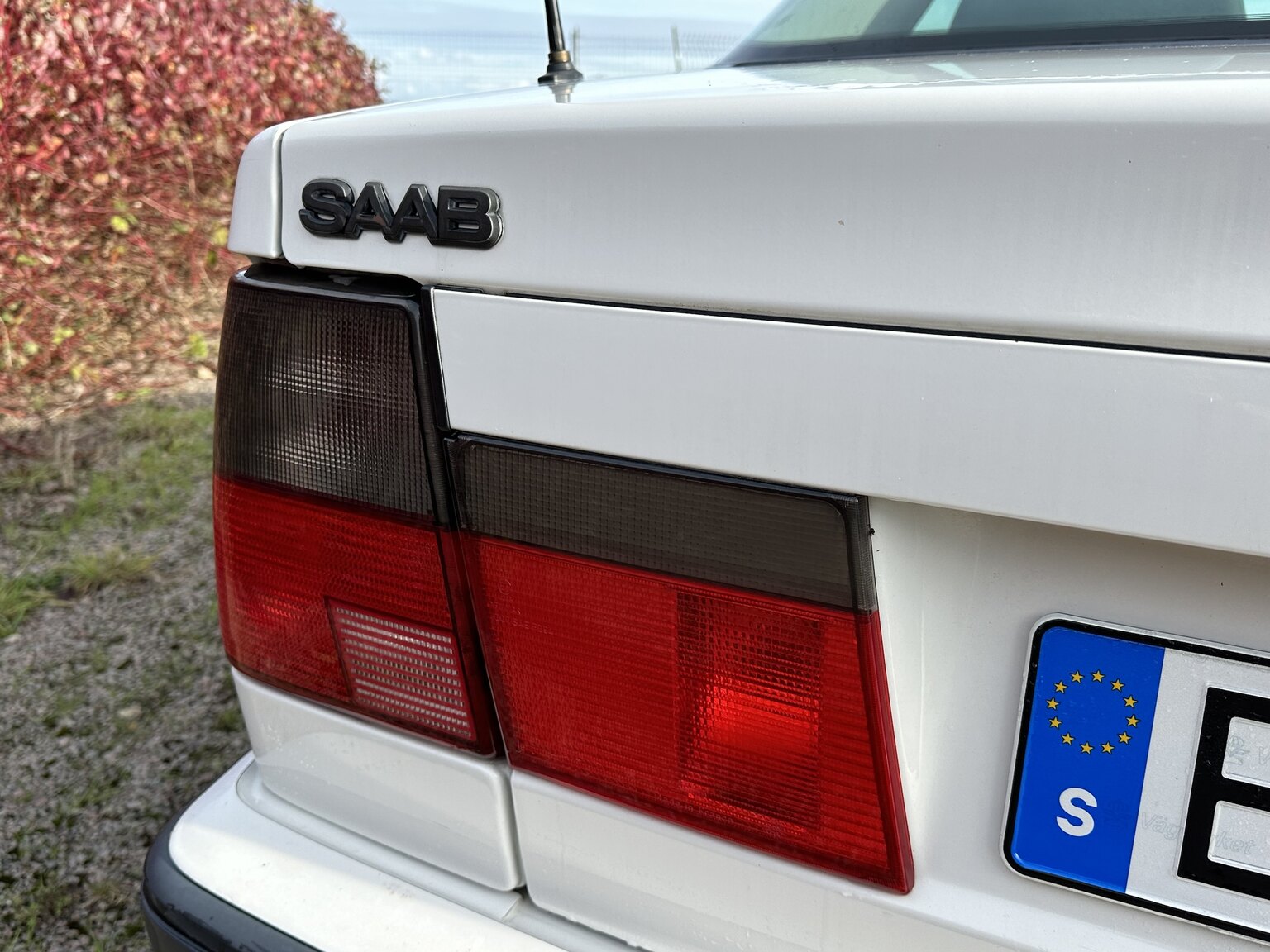 Exterior image of 1996 SAAB 9000