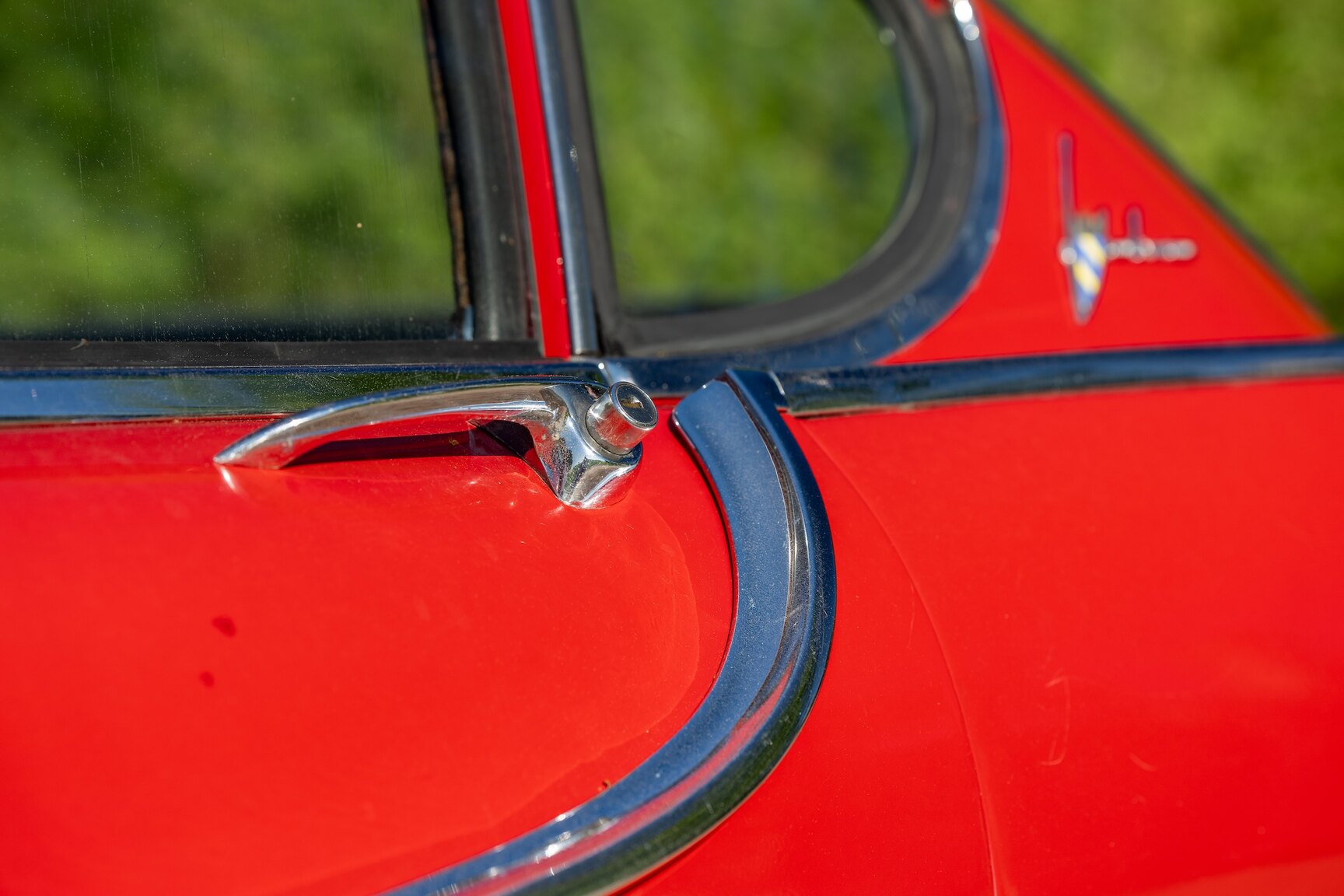 Exterior image of 1961 Volvo P1800