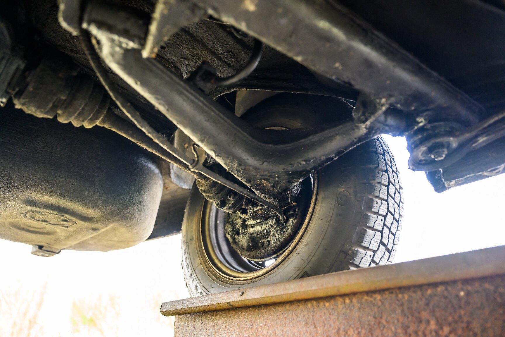 Image of 1986 BMW 520i mechanics