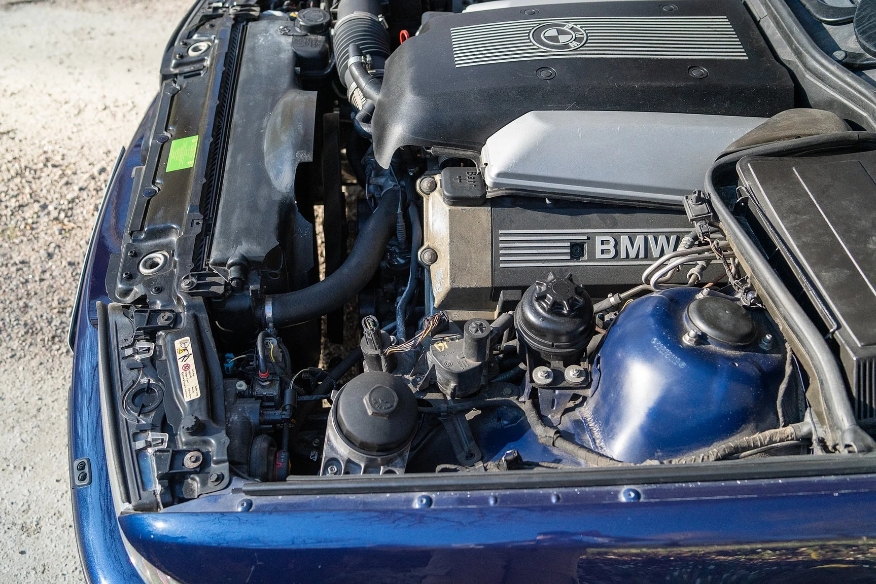 Image of 1996 BMW 540iA (13) mechanics