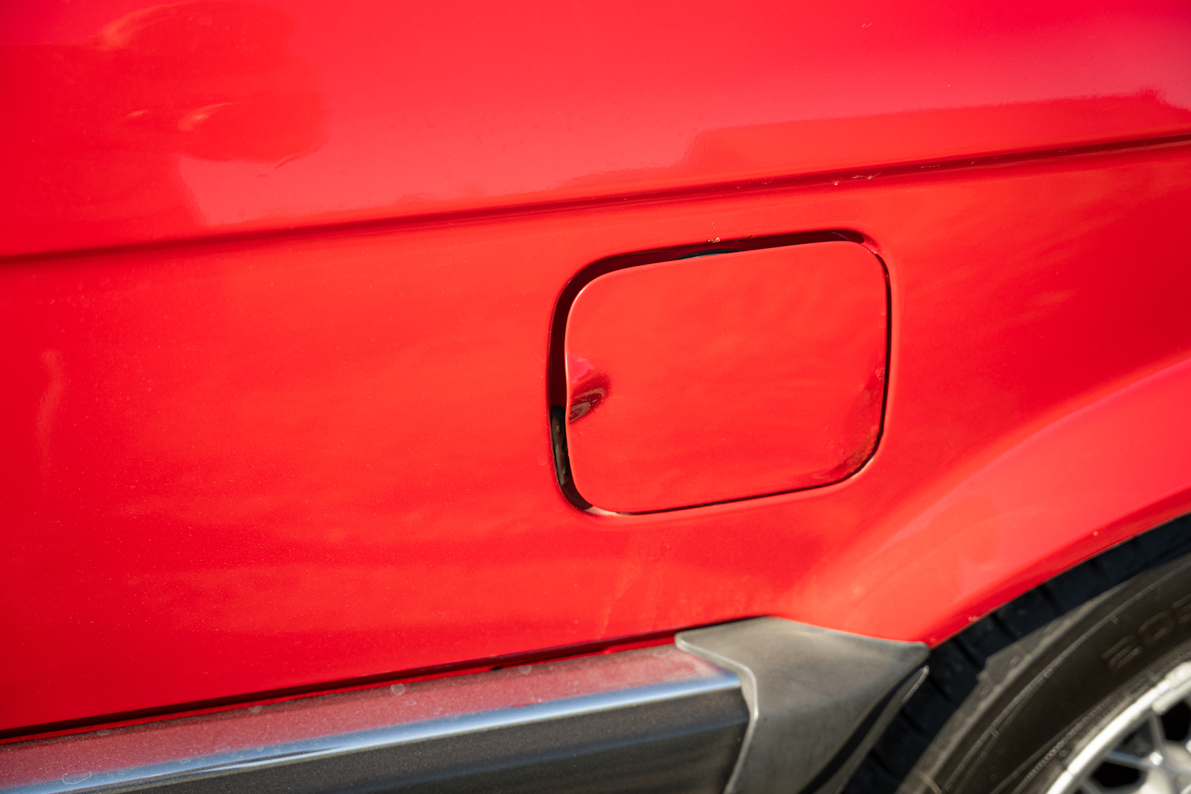 Exterior image of 1988 BMW 325 Cabriolet (E30)