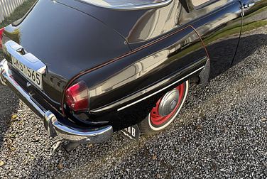 #<Image:0x00007f2bb0431ba0>