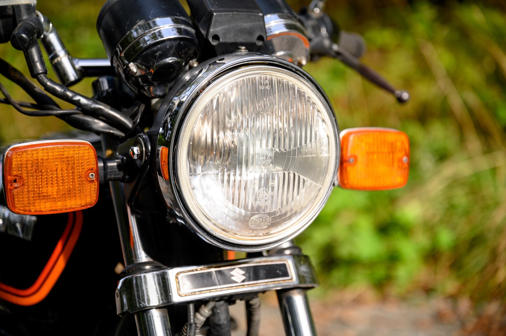 Exterior image of 1981 SUZUKI GS 500 E 