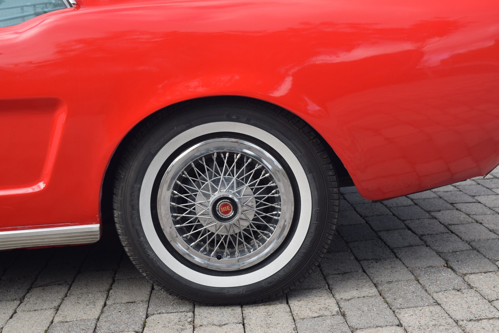 Aussenfoto 1965 Ford Mustang 