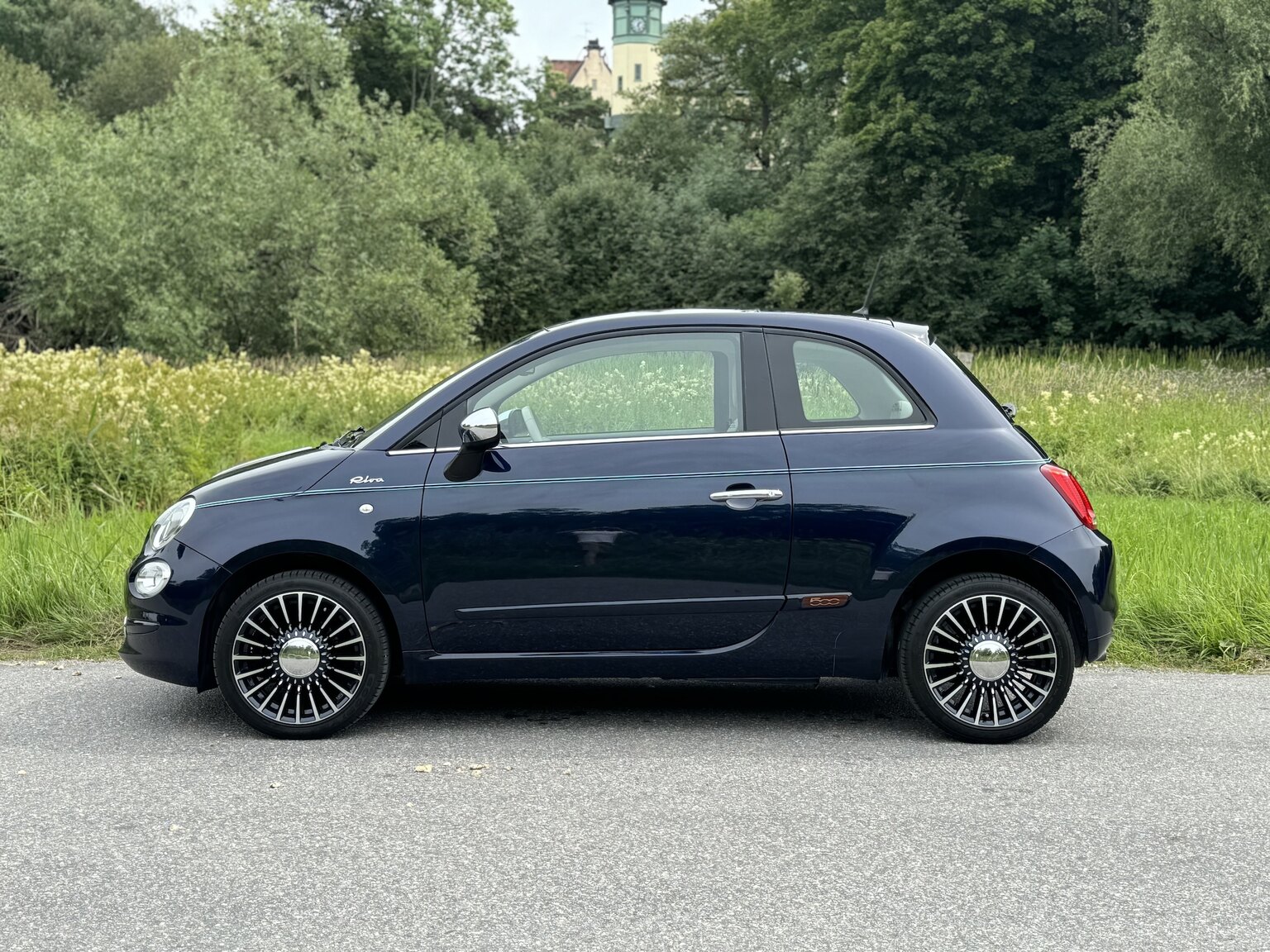 Exterior image of 2017 Fiat 500 Riva