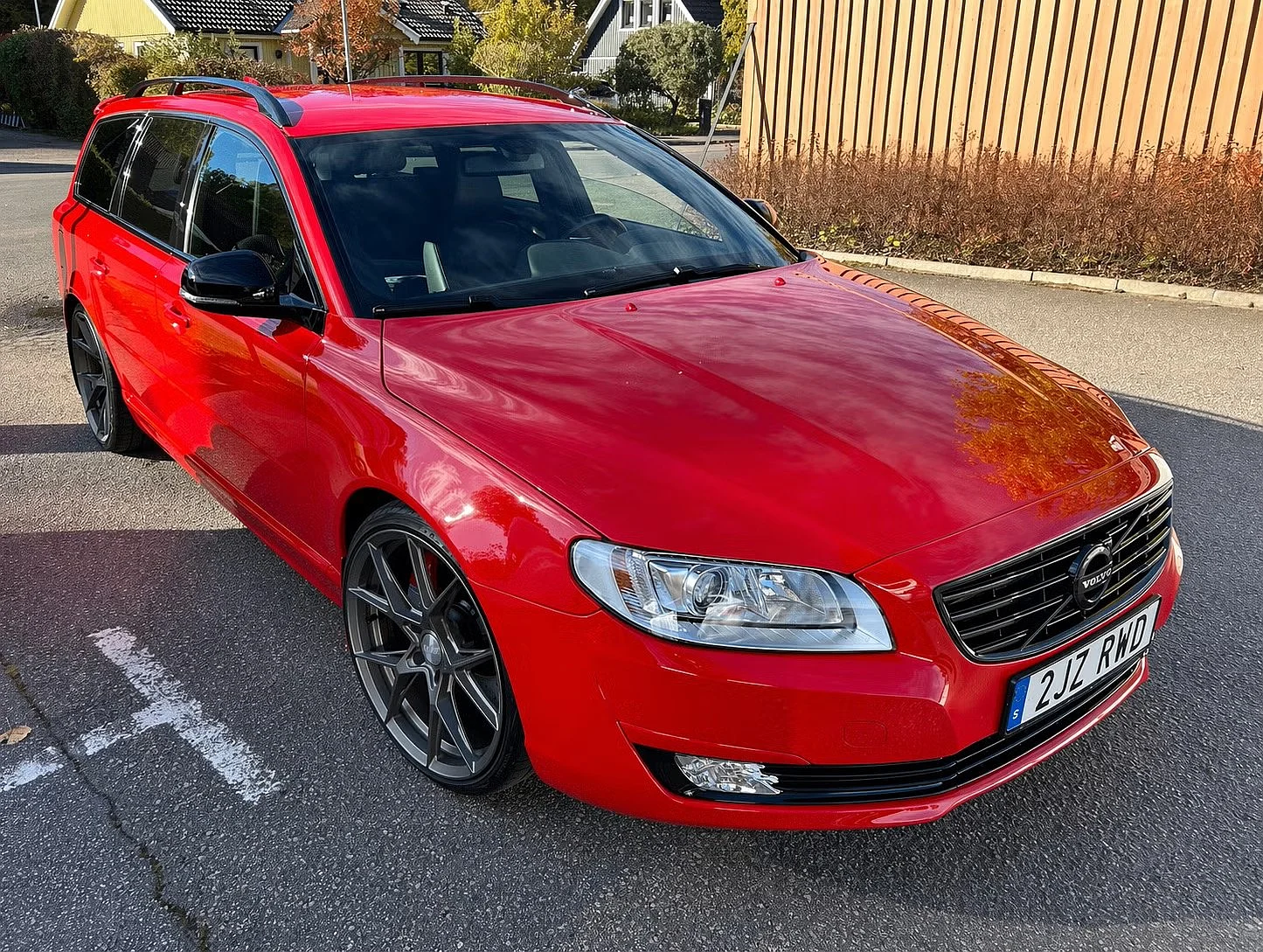 Exteriörbild på 2024 Super 70 T6 Rwd (1)