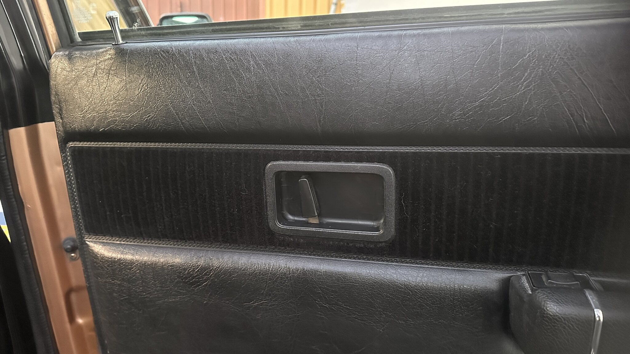 Interiörbild 1981 Volvo 244 GLE D6