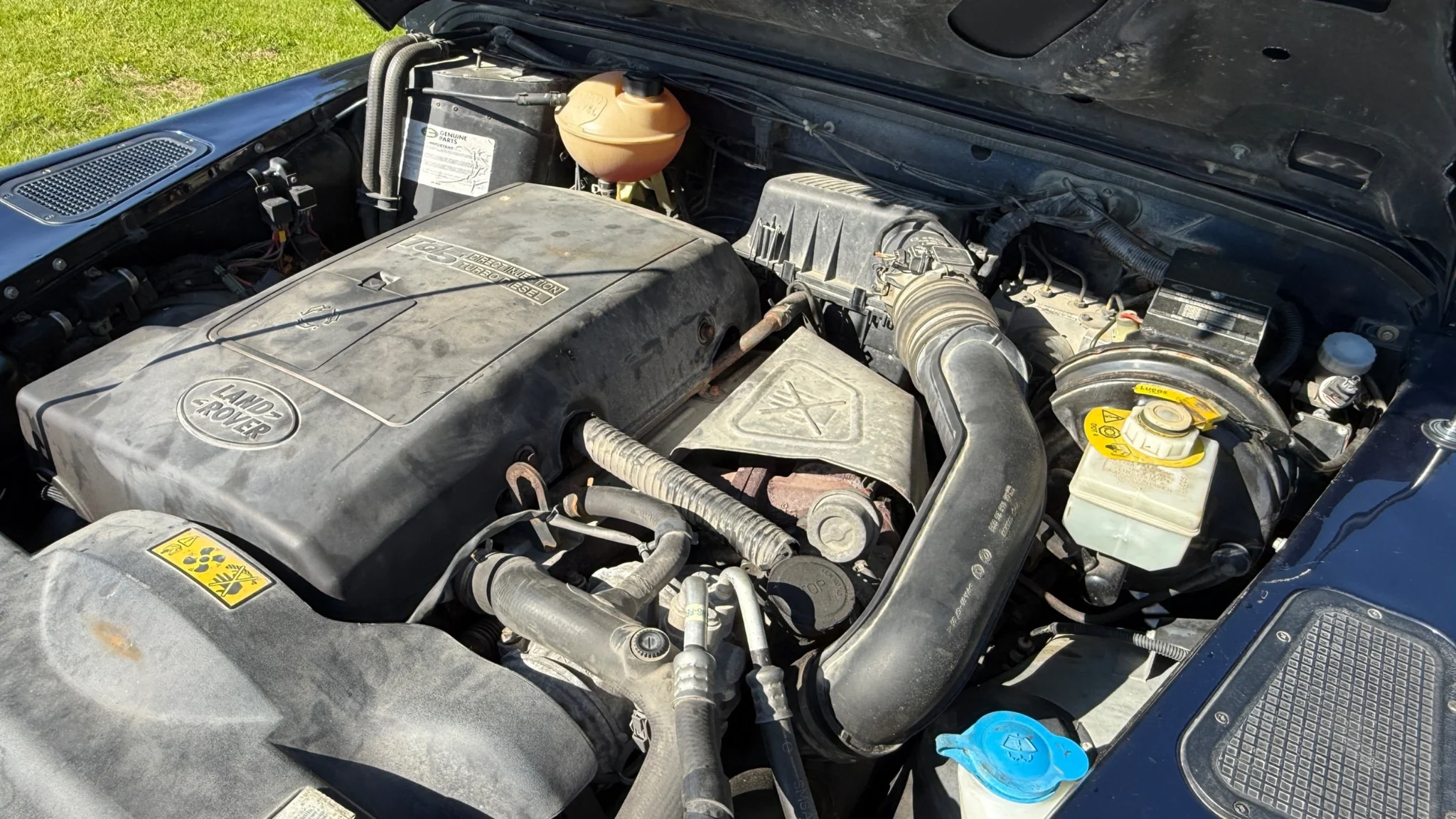 Image of 2002 Land Rover Defender 110 Kombi Td5 mechanics (3)