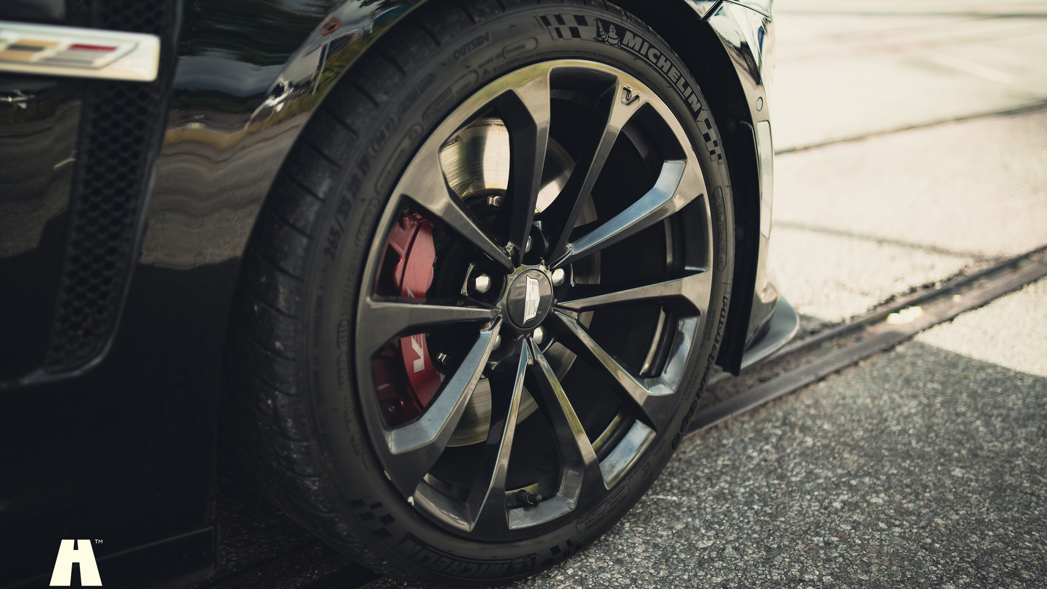 Exterior image of 2018 Cadillac CTS-V Carbon Package