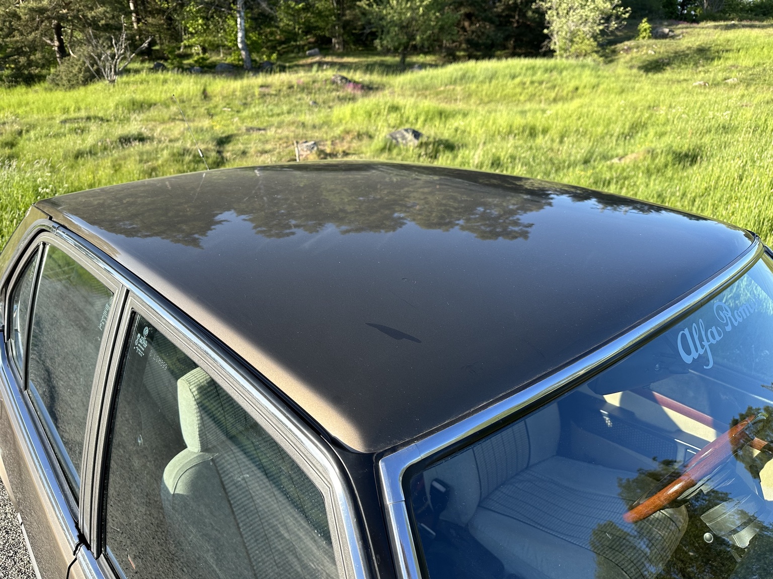 Exteriörbild på 1984 Alfa Romeo Alfetta 2000